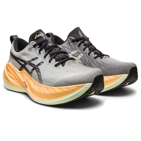 Mens Superblast Running Shoe