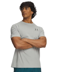 Mens Sportstyle Left Chest Short Sleeve T-Shirt
