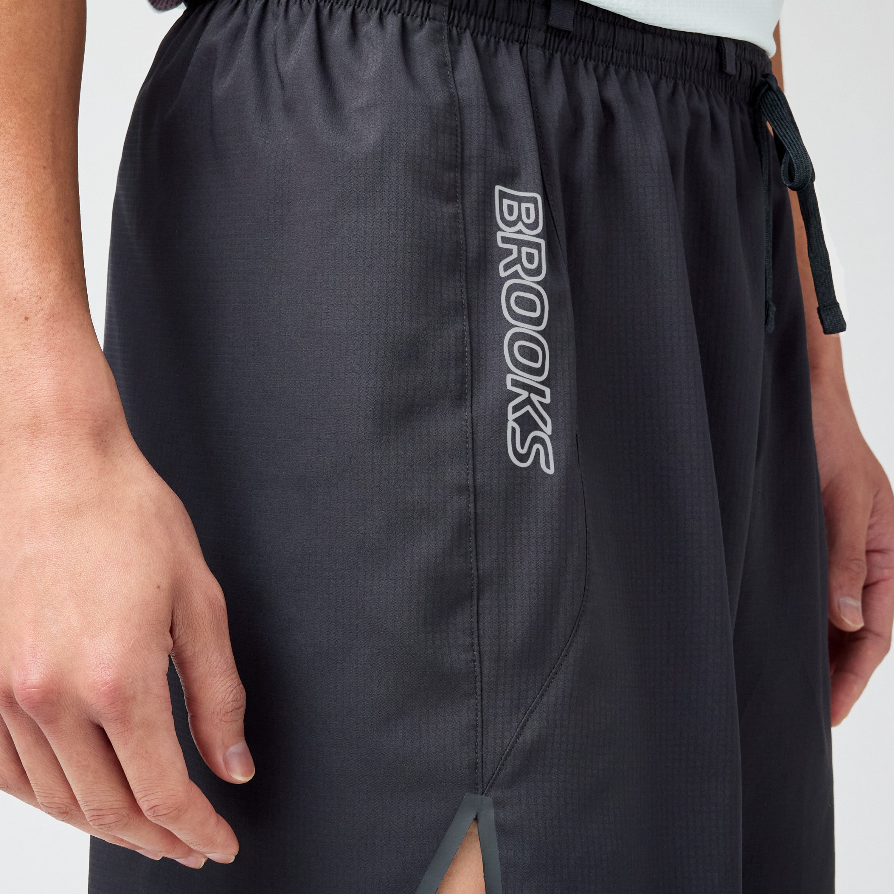 Mens Cascadia Short