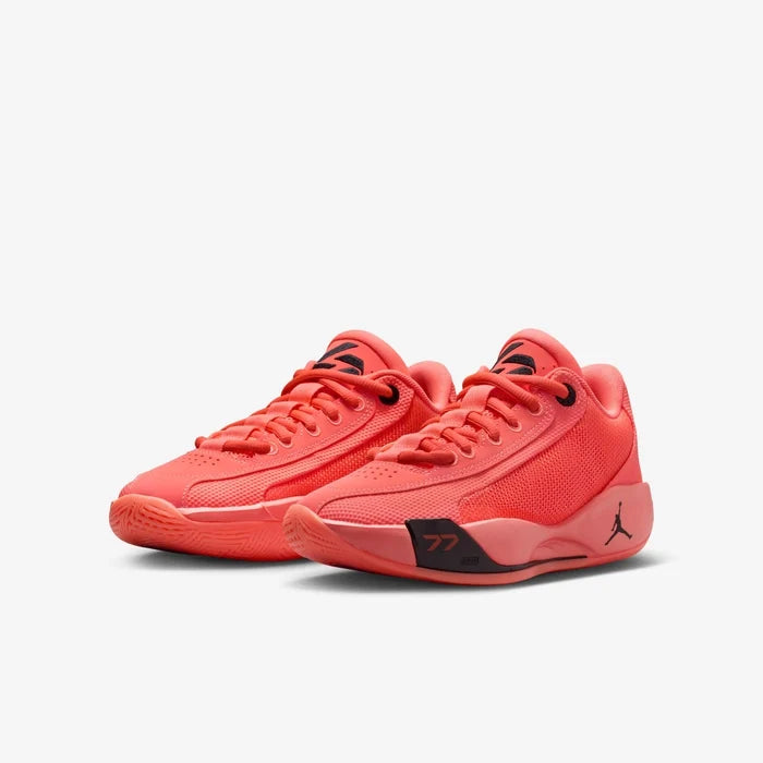 Junior Luka .77 Basketball Shoe