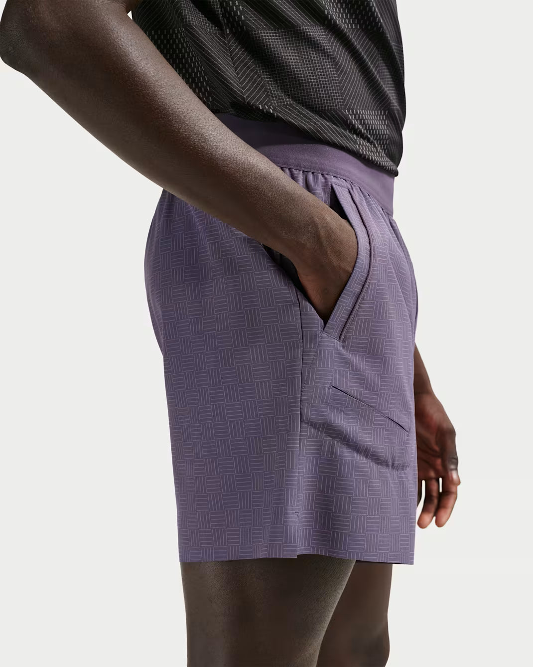 Mens Dri-Fit Advantage 7 inch Short