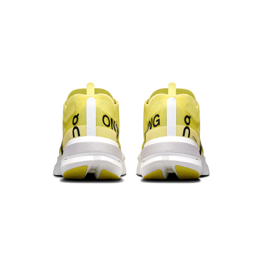 Womens Cloudboom Strike Running Shoe