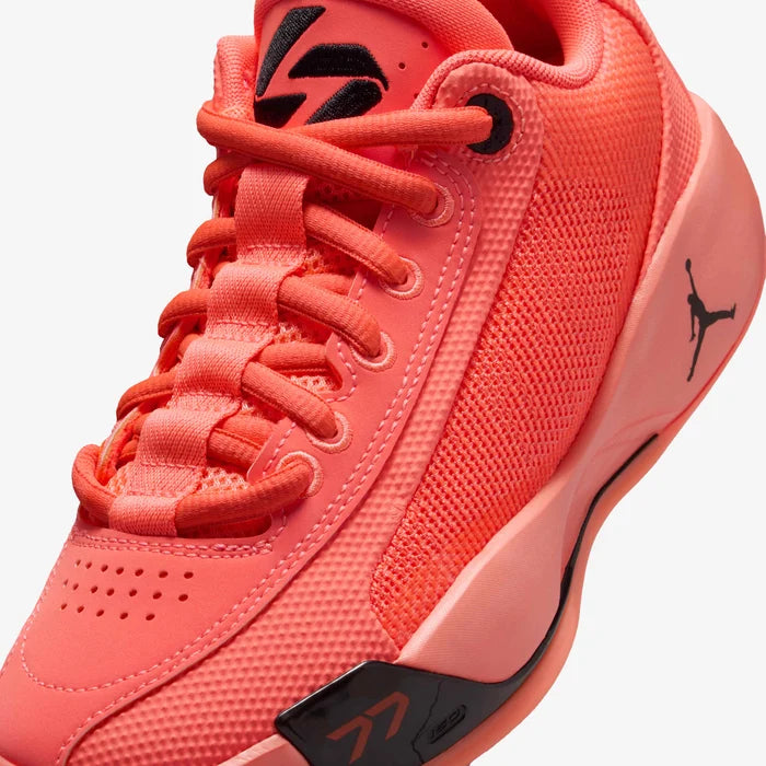 Junior Luka .77 Basketball Shoe