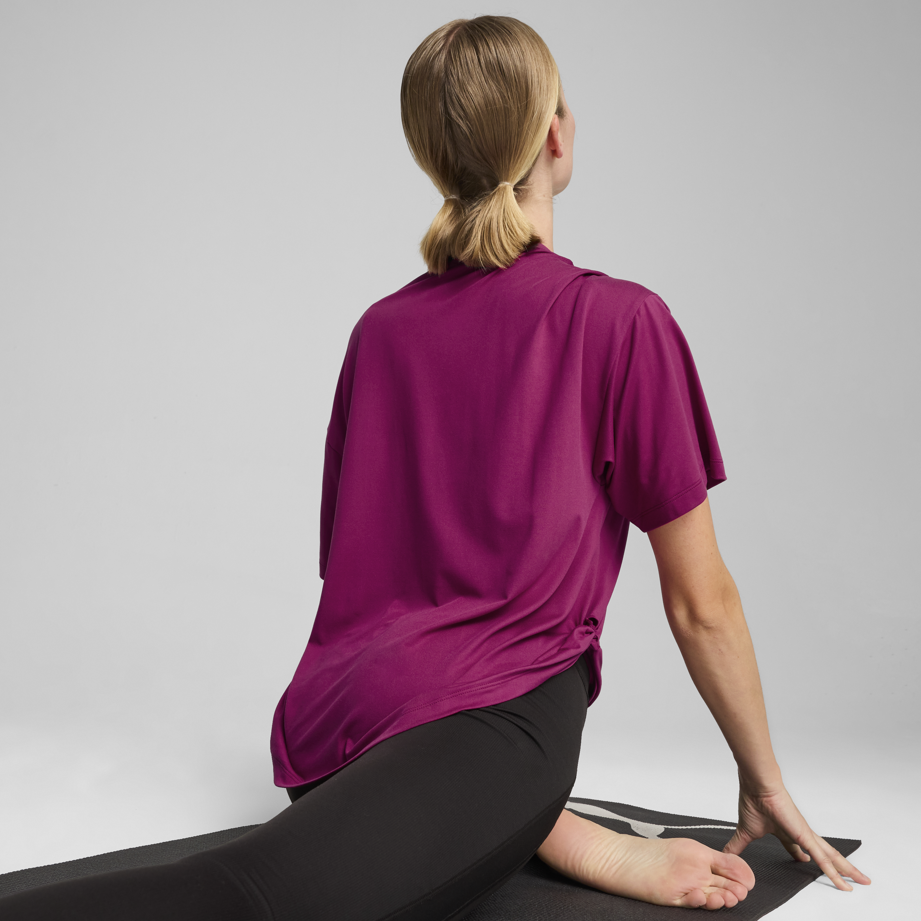 Womens Yoga Twist Short Sleeve T-Shirt