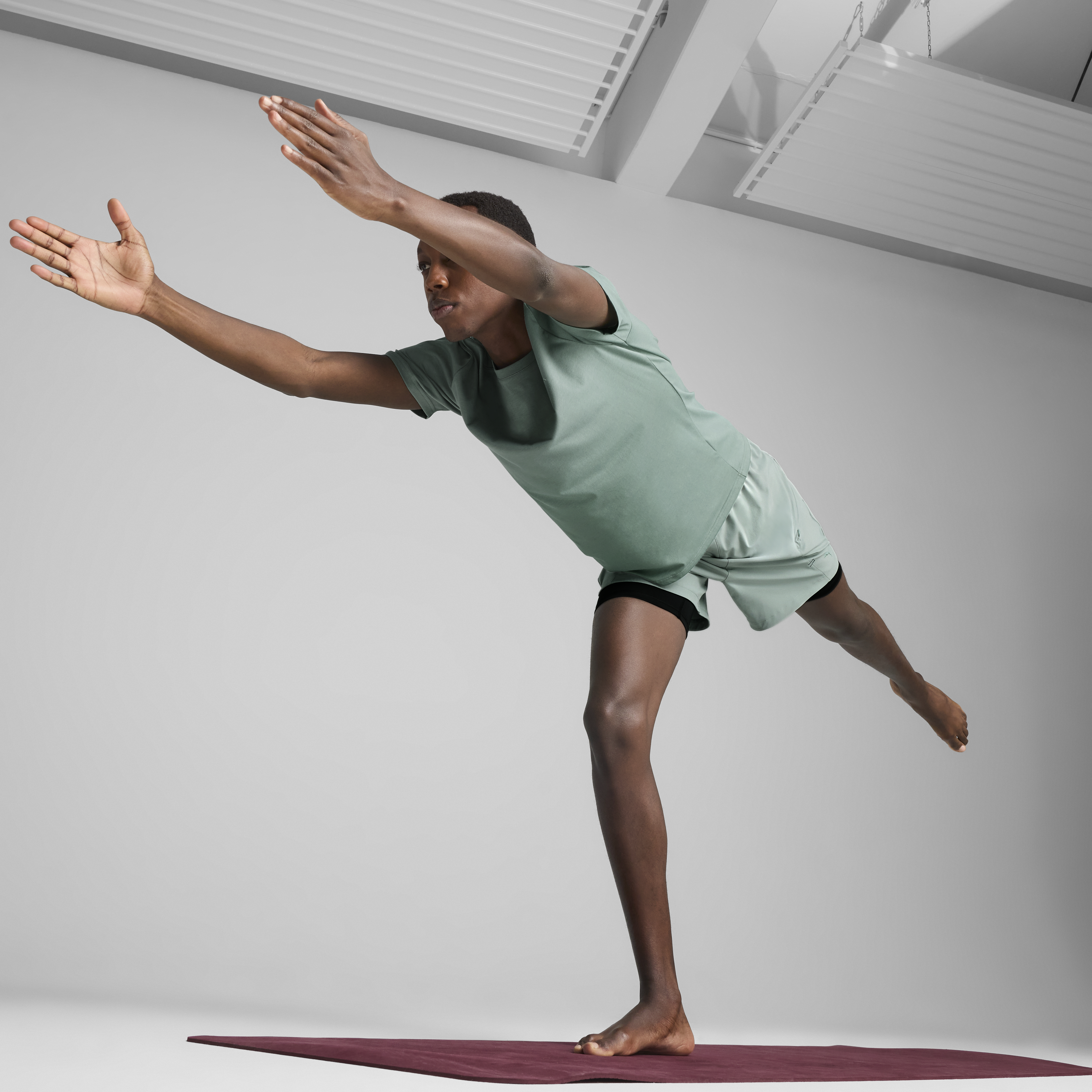 Mens Move Triblend Short Sleeve T-Shirt