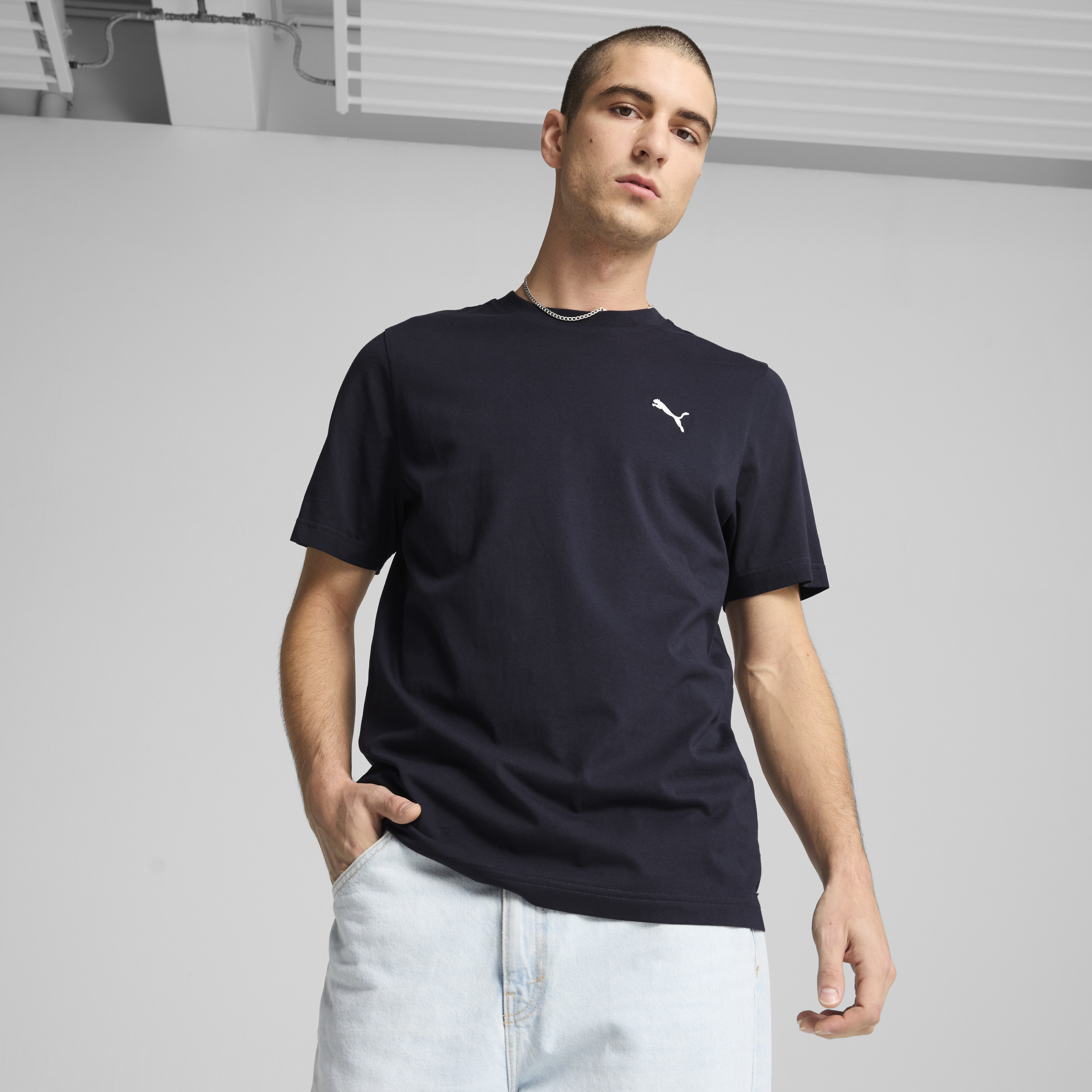 Mens Essential Small Logo Short Sleeve T-Shirt