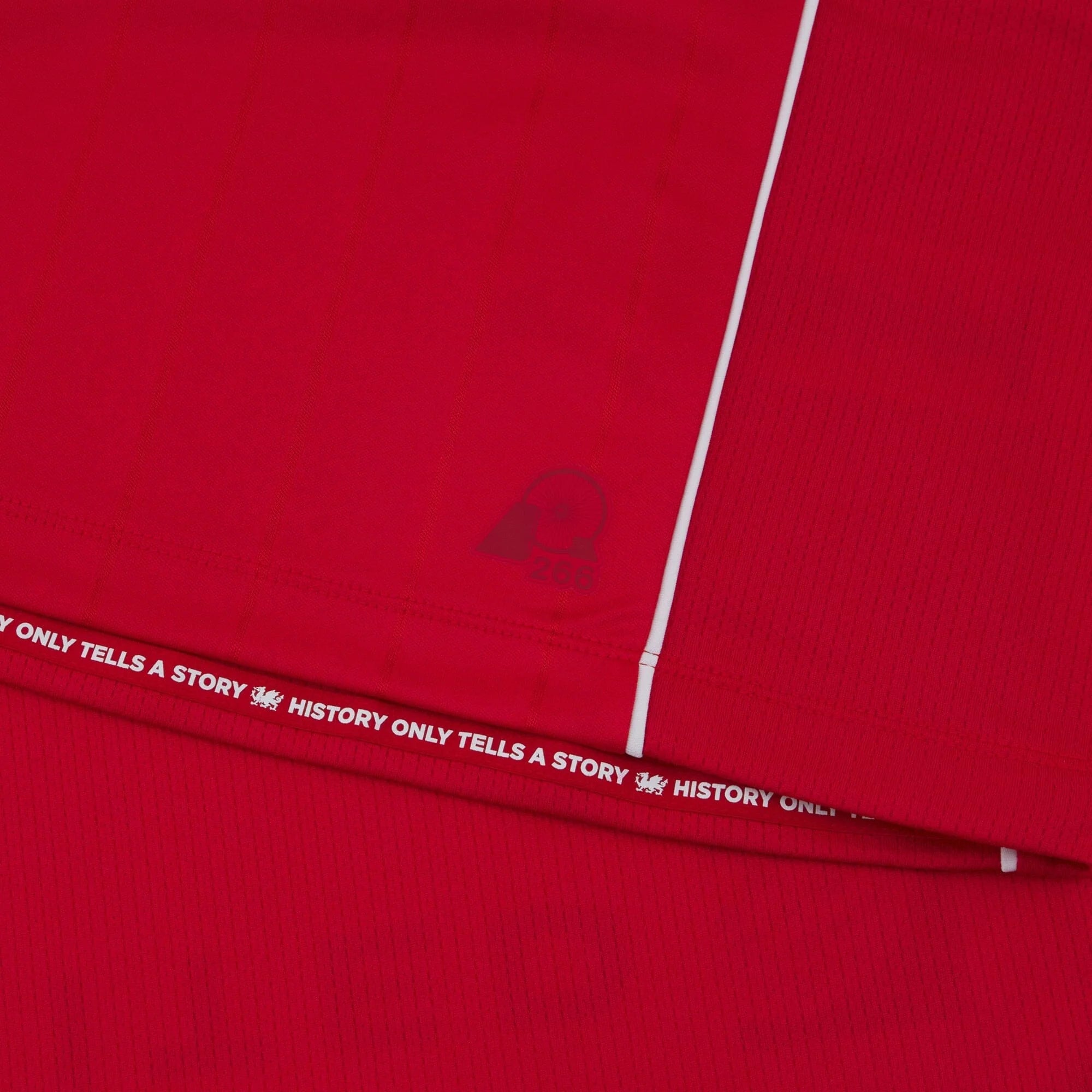 Mens Wrexham Home 25/26 Replica Jersey