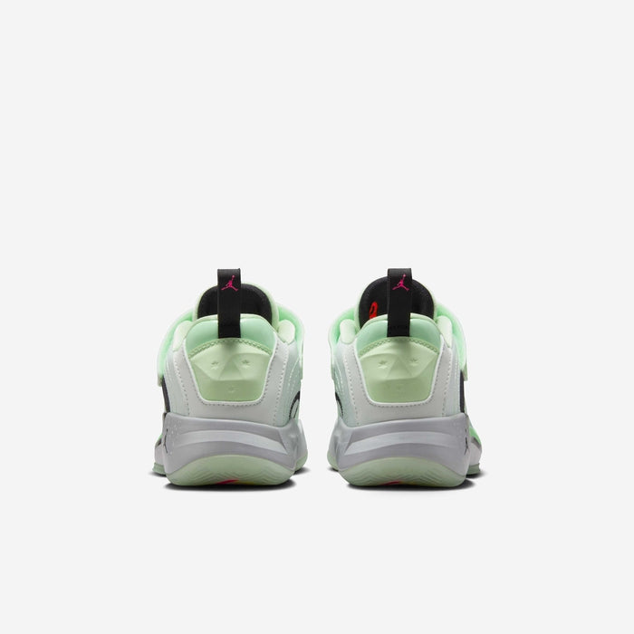 Kids Luka 4 Navigator Basketball Shoe