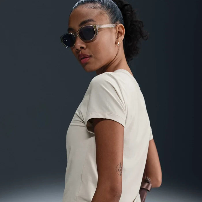 Womens Sportswear Chill Knit Mid Crop