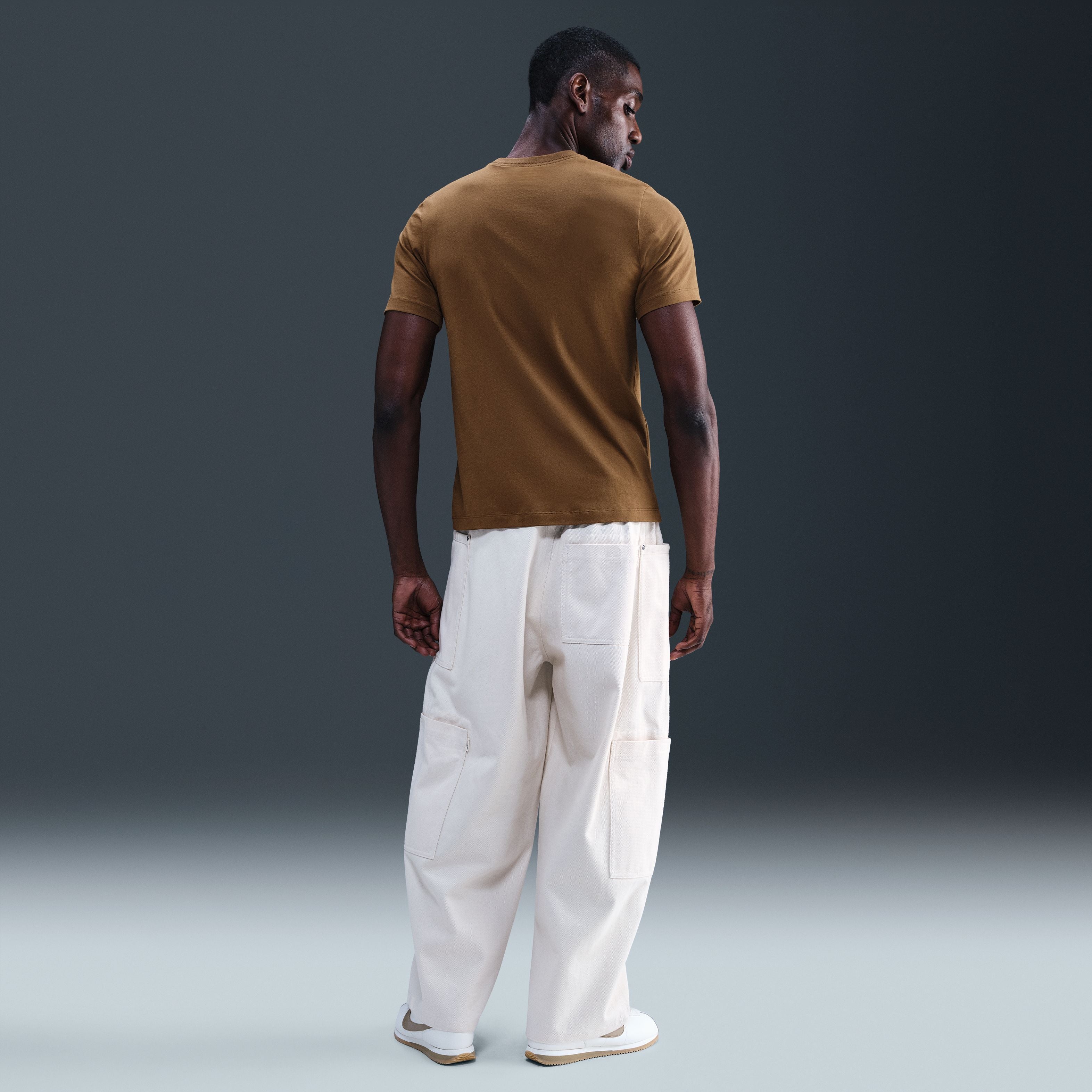 Mens Sportswear Club Short Sleeve T-Shirt