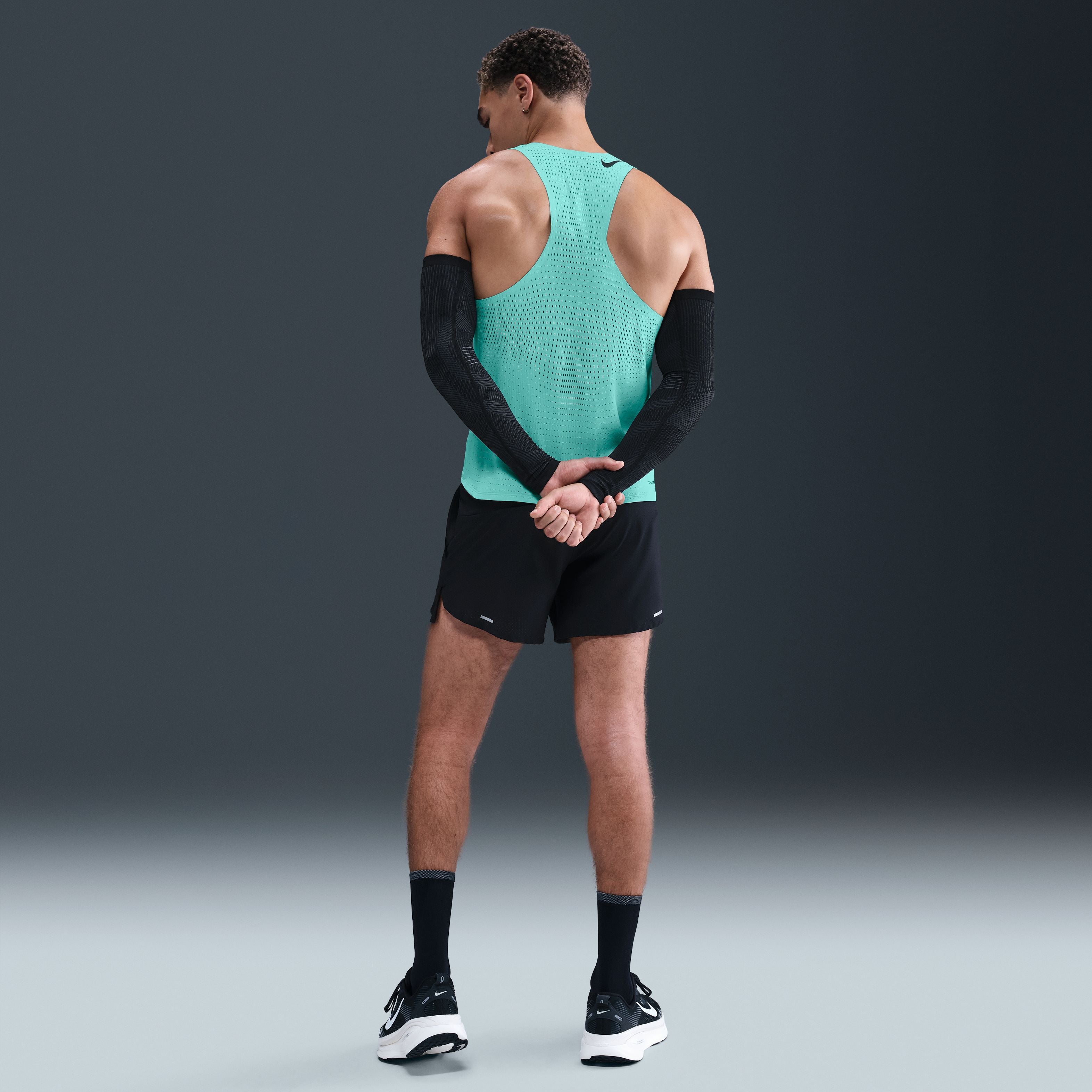 Mens Dri-Fit Advantage Aeroswift Tank