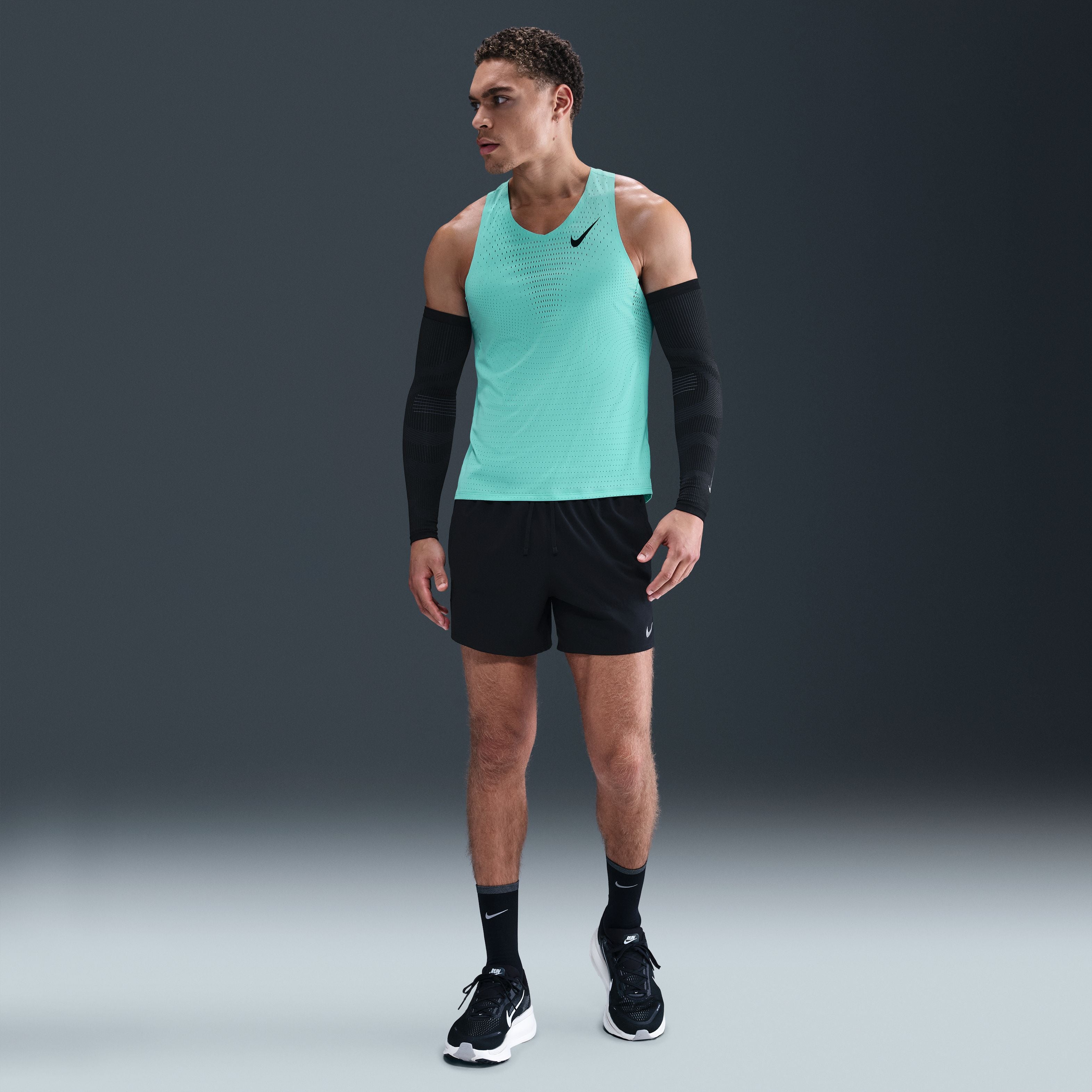 Mens Dri-Fit Advantage Aeroswift Tank