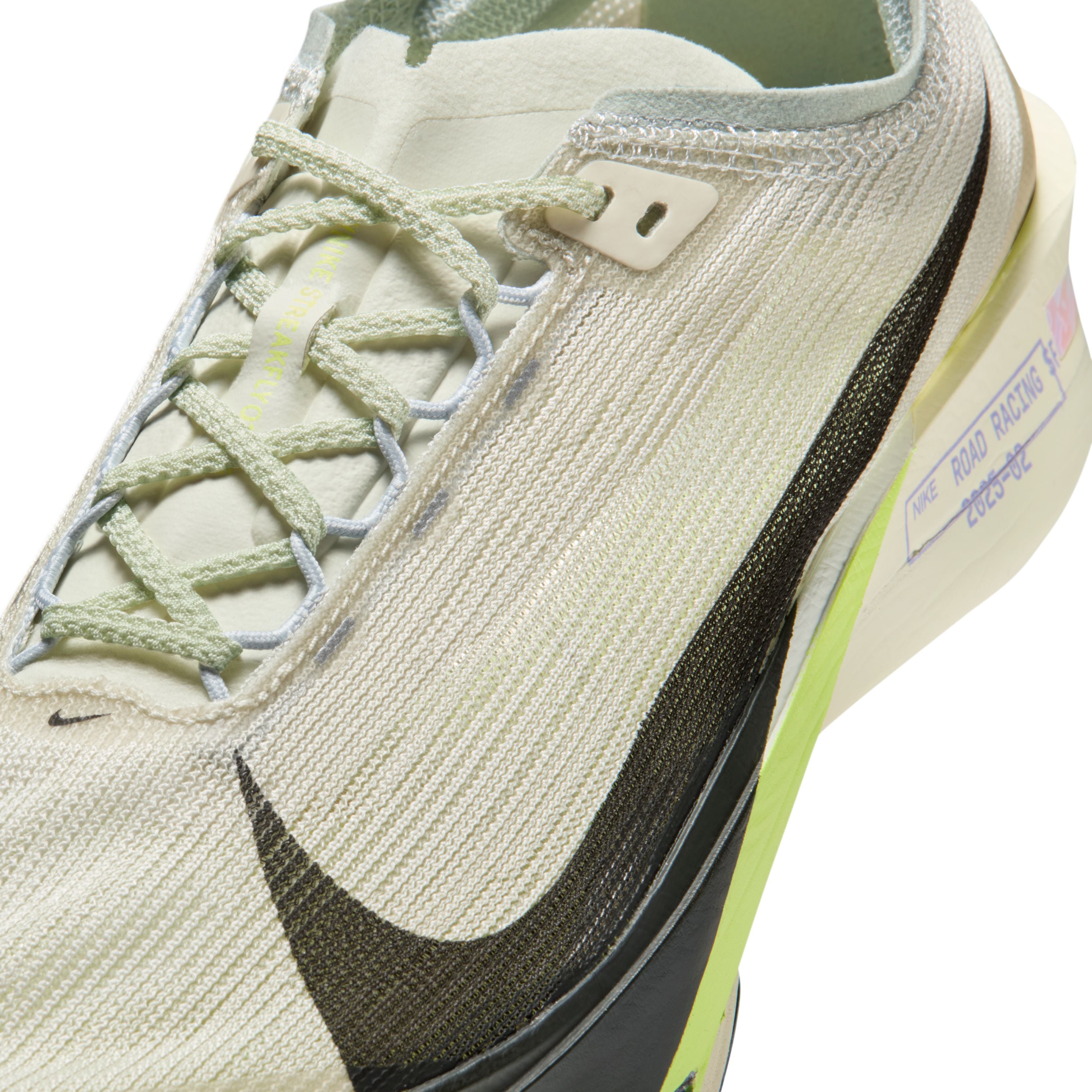 Mens Streakfly 2 Running Shoe