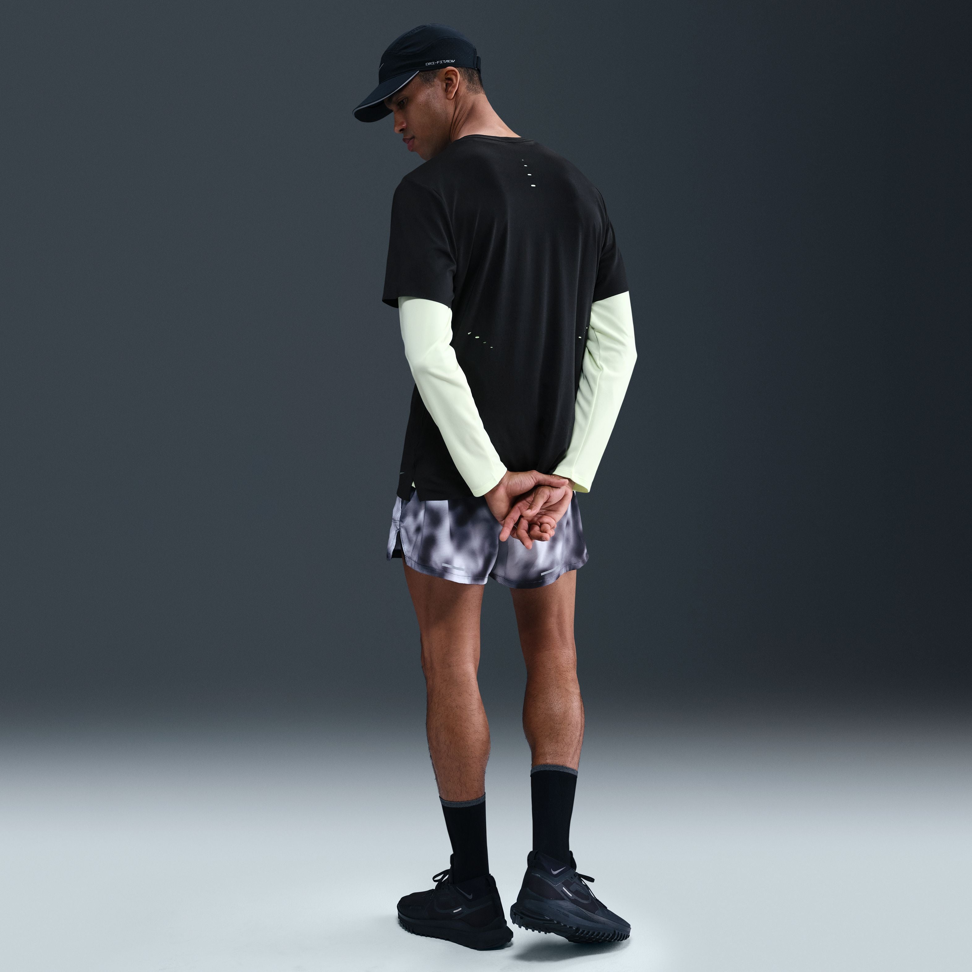 Mens Dri-Fit Advantage Run Pinnacle Short Sleeve T-Shirt