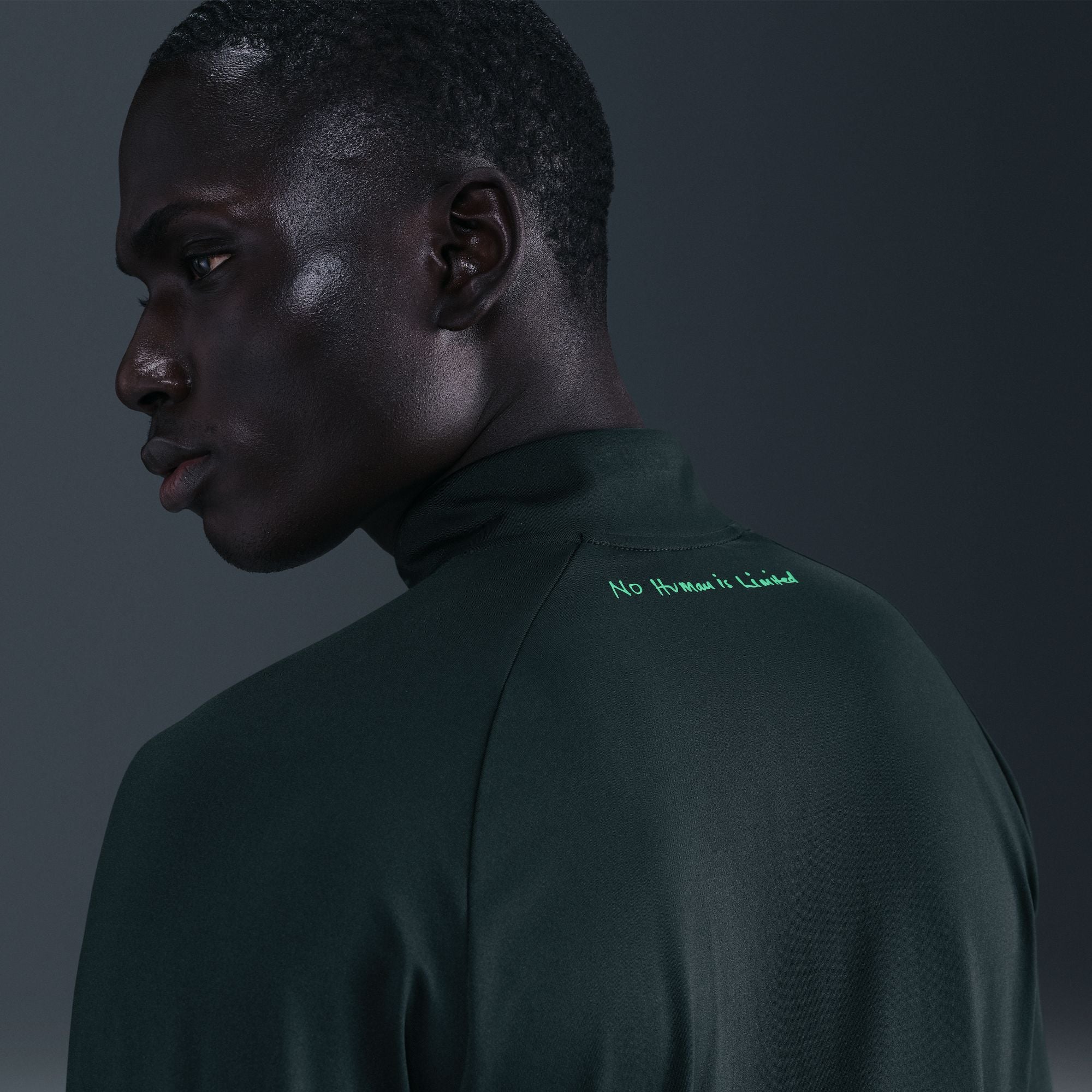 Mens Dri-Fit Stride Kipchoge Half Zip Midlayer