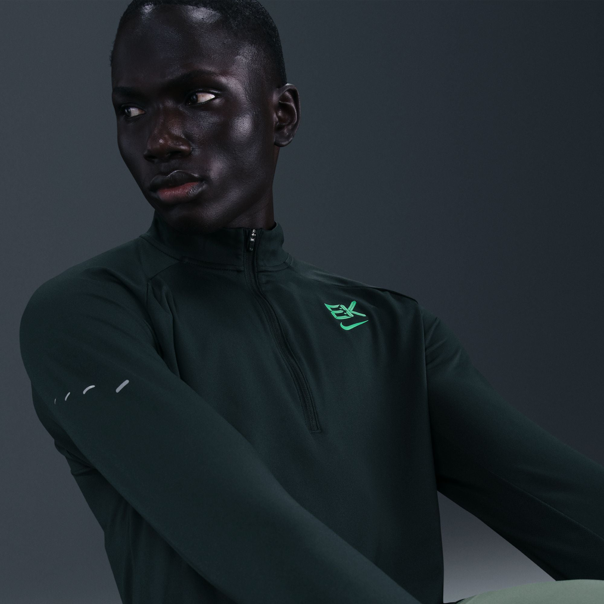 Mens Dri-Fit Stride Kipchoge Half Zip Midlayer