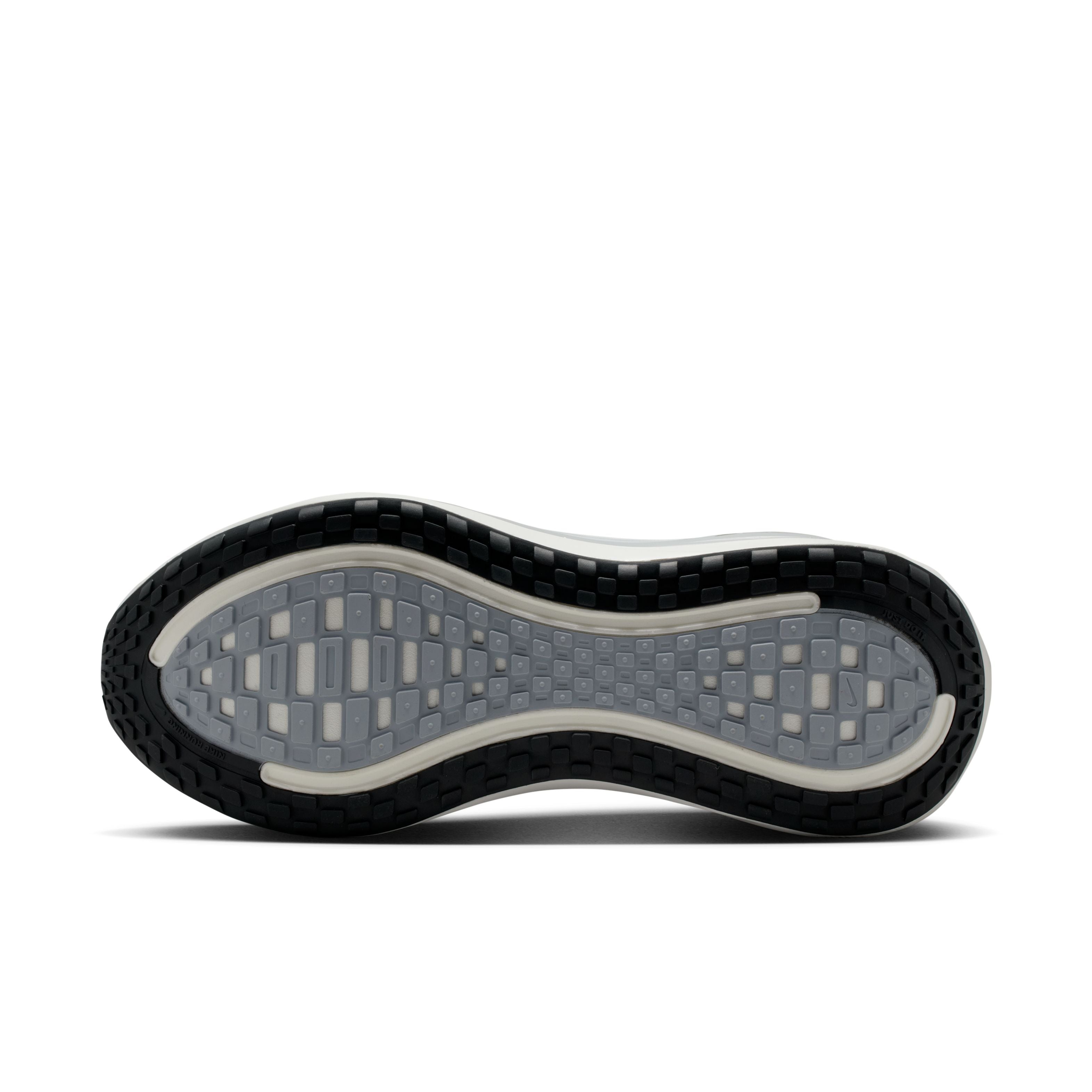 Mens Vomero Plus Running Shoe