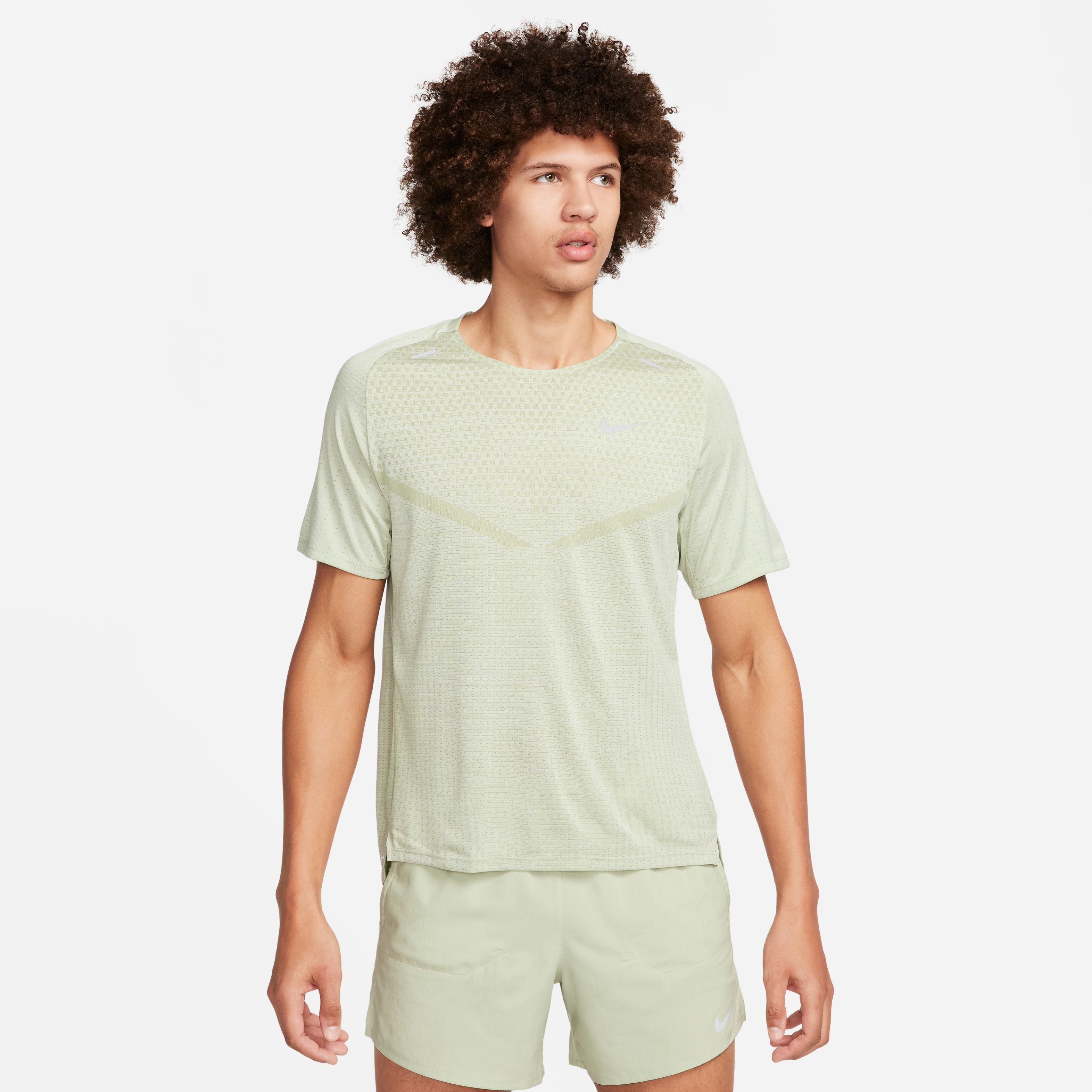 Mens Dri-Fit Advantage Tech Knit Ultra T-Shirt