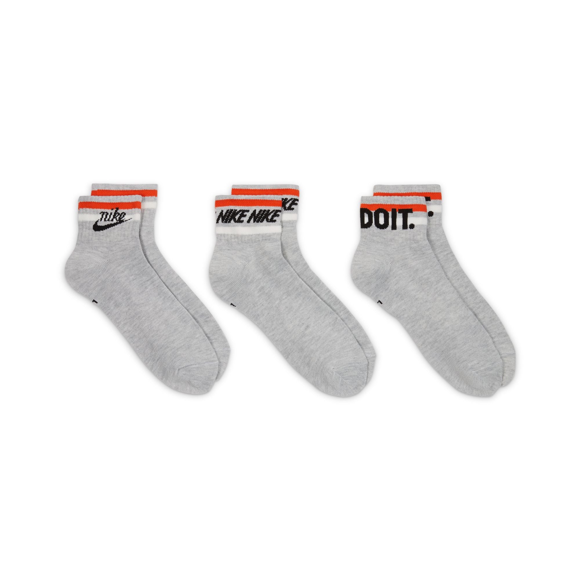 3 Pack Sportswear Everyday Essential Ankle Socks