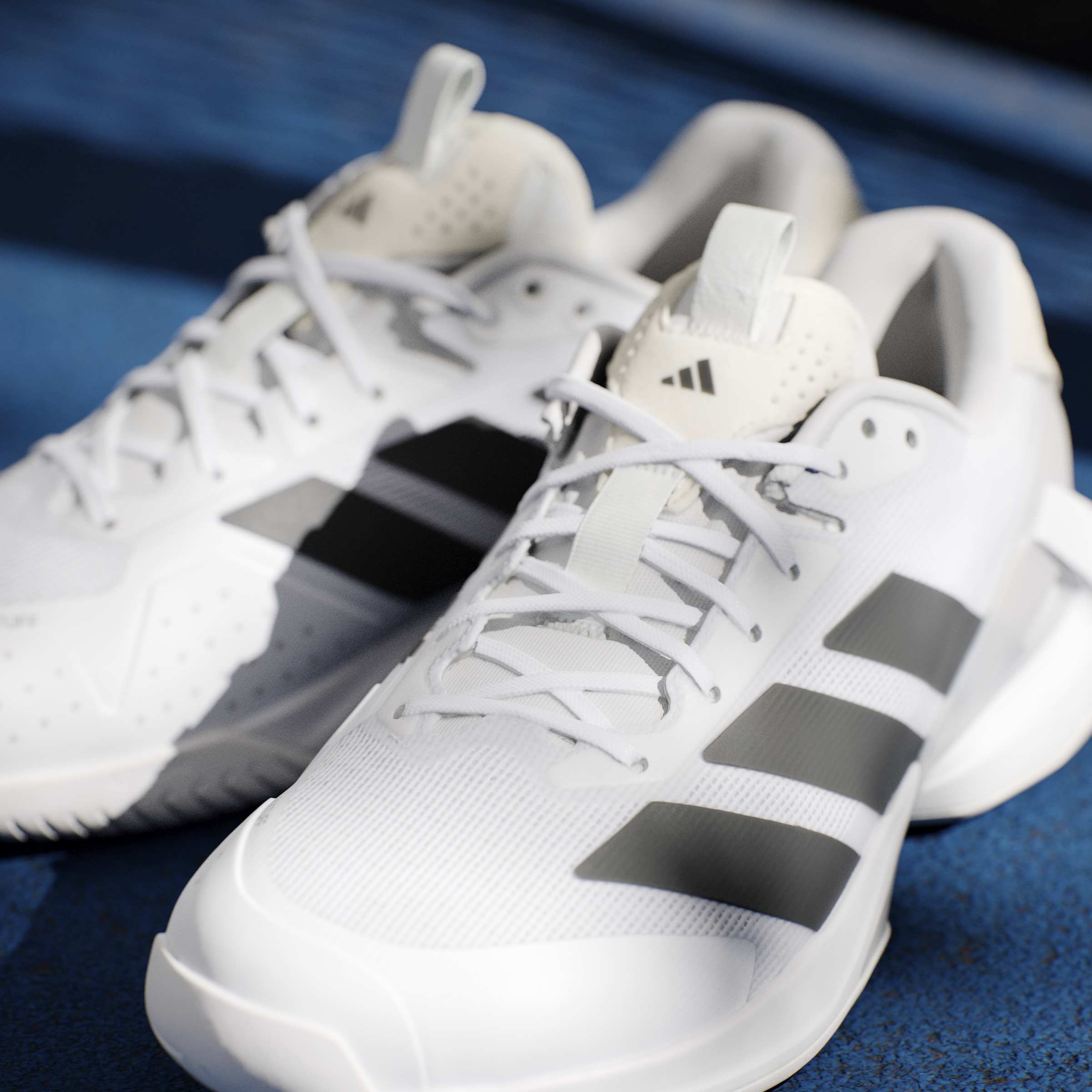 Mens Ubersonic 5 Tennis Shoe