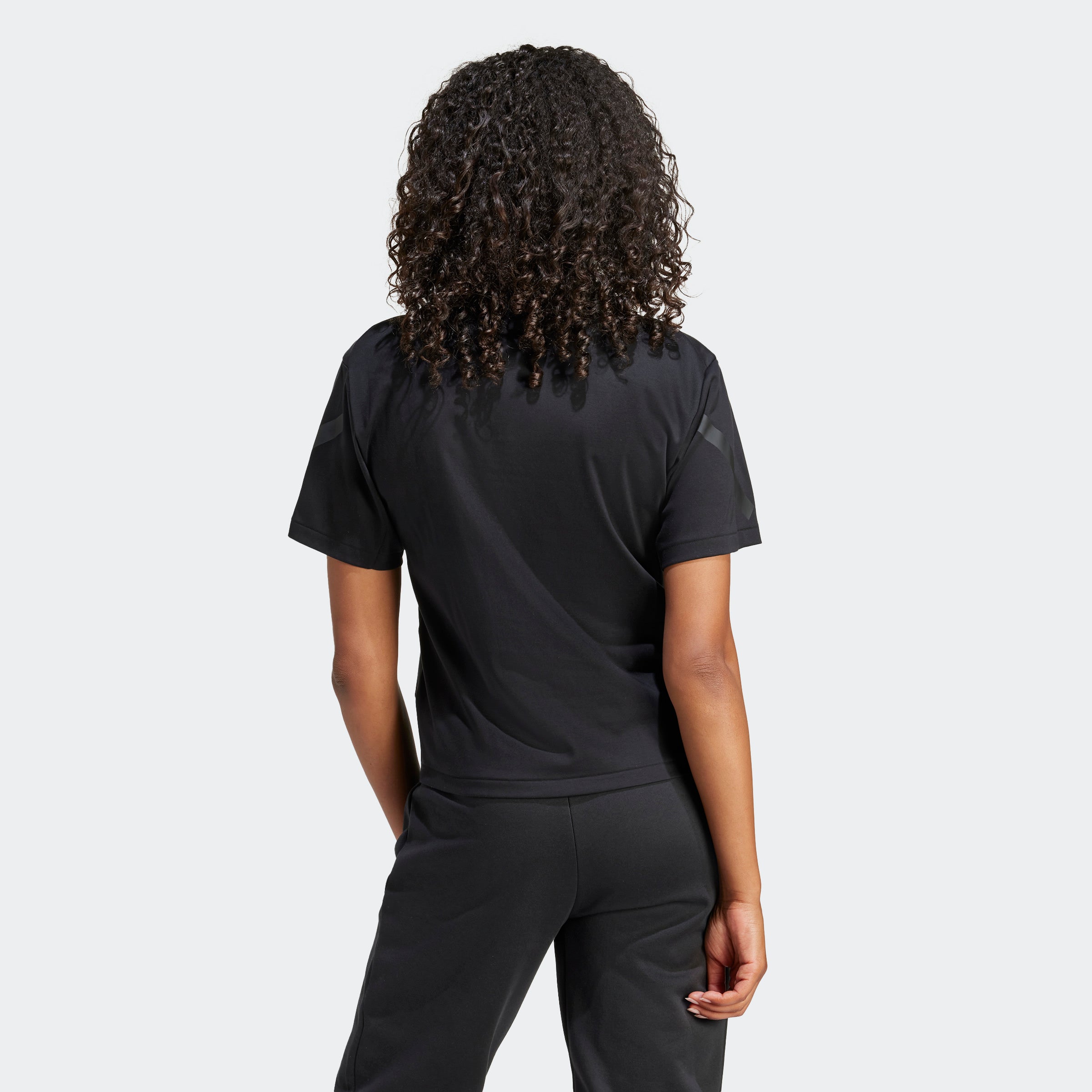 Womens Z.N.E Short Sleeves Tees