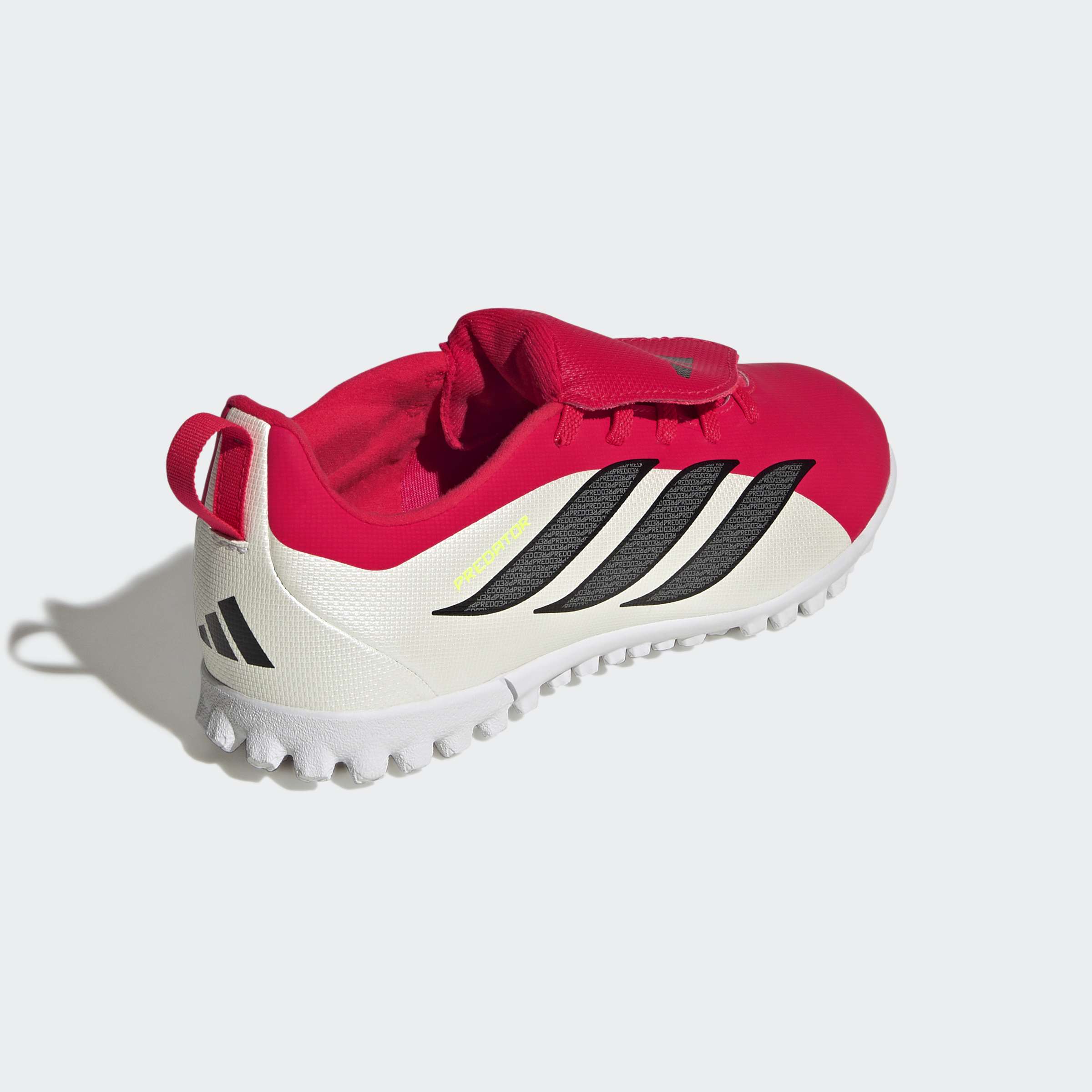 Kids Predator Club FT V Turf Boot