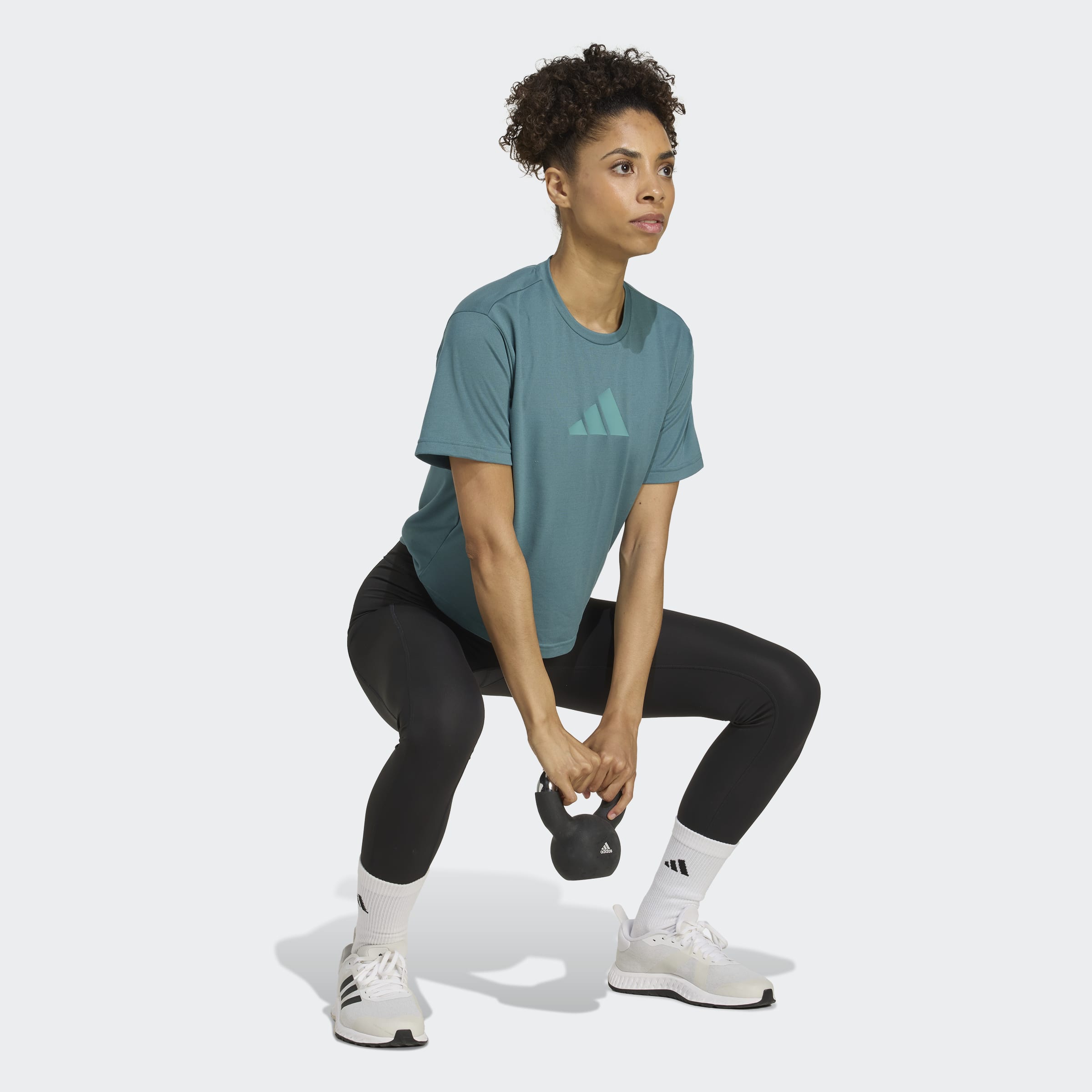 Womens Train Essentials Short Sleeves Tees