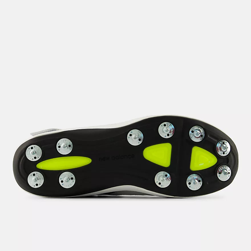 Mens 4040 Cricket Shoe