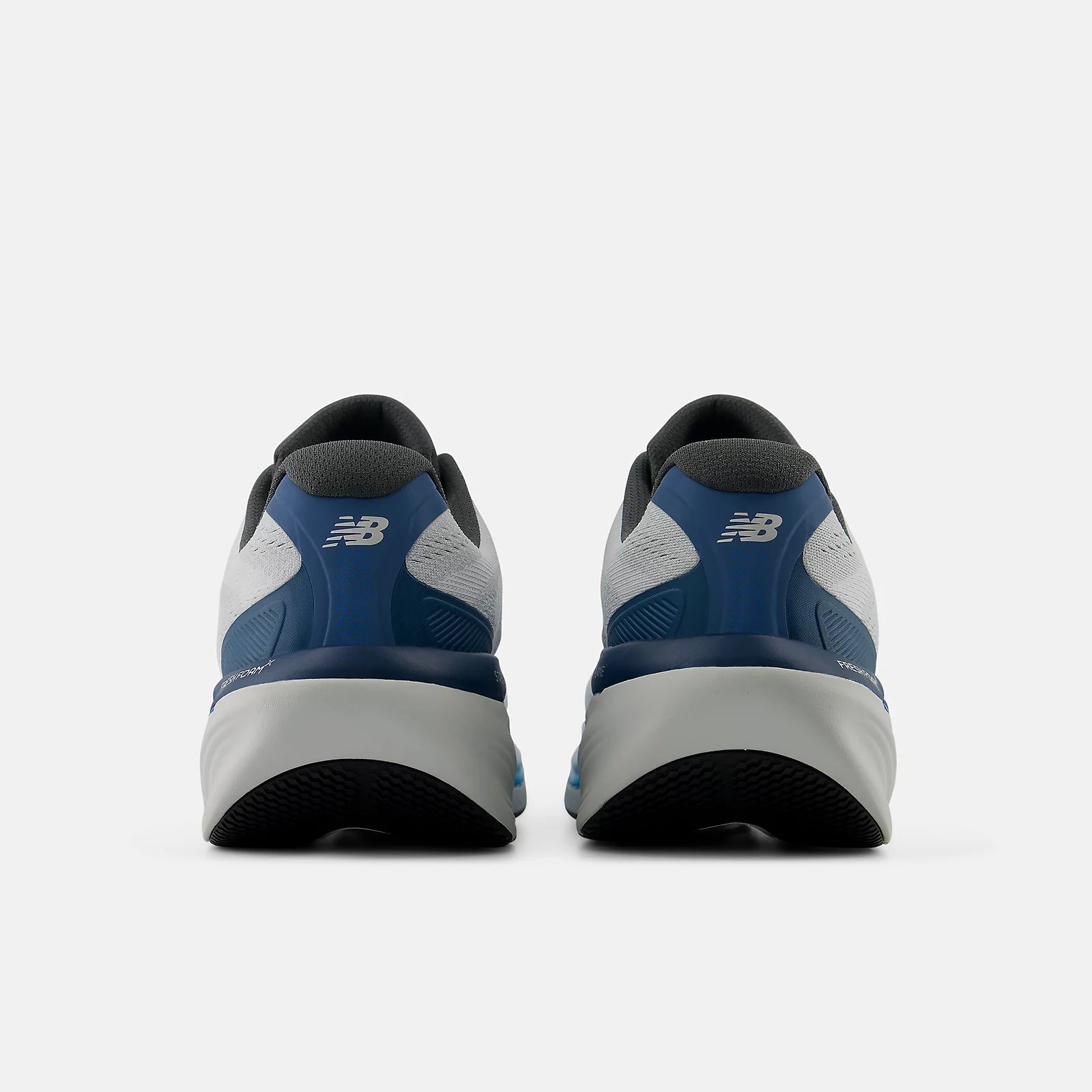 Mens 860 Running Shoe