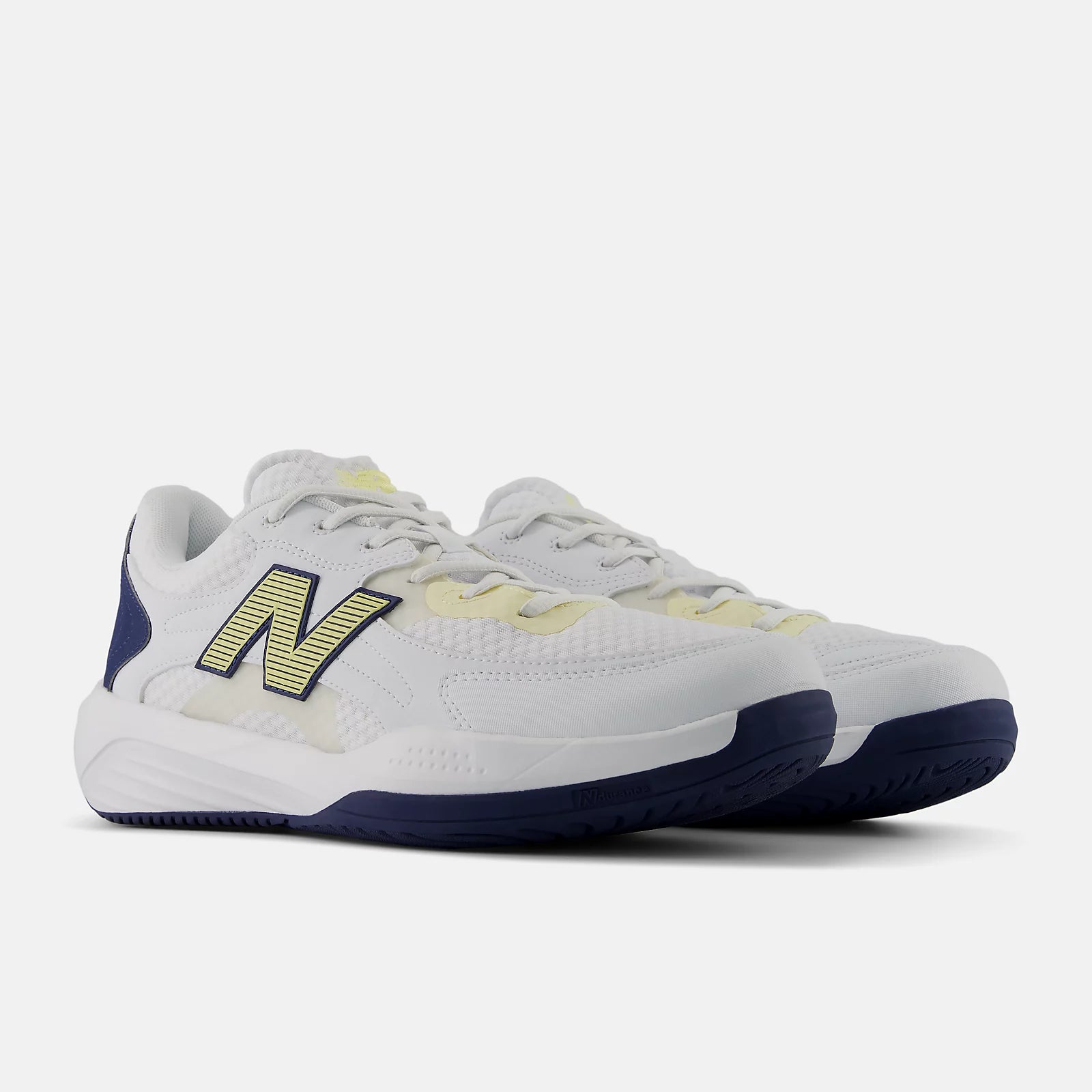 Mens 696 Tennis Shoe