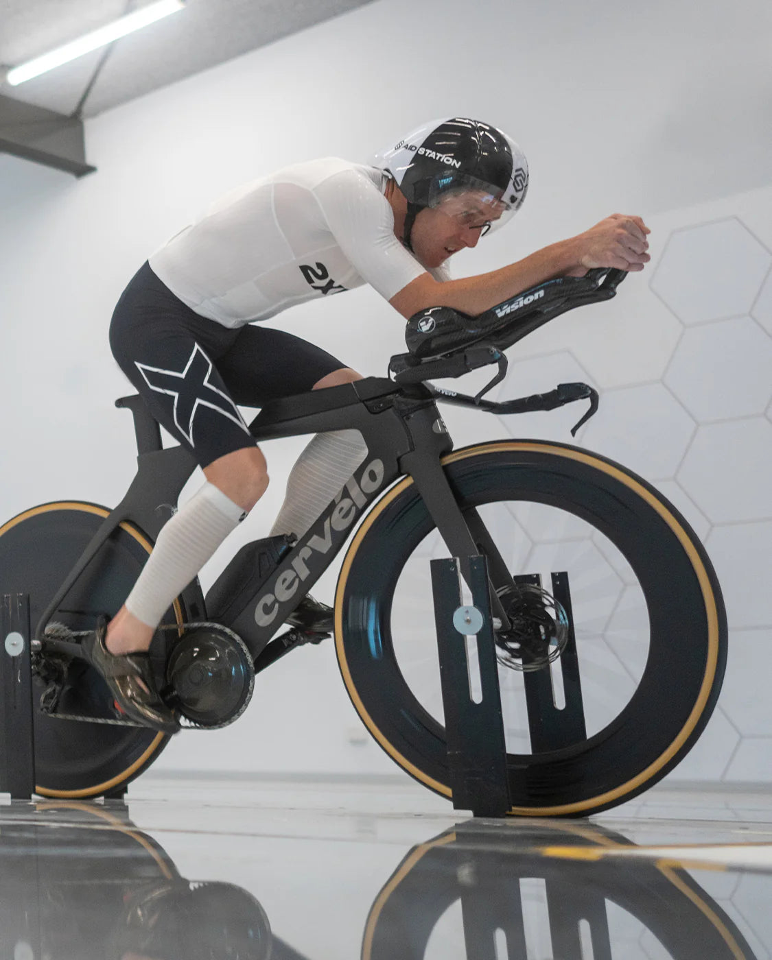 Mens Light Speed React Sleeved Trisuit