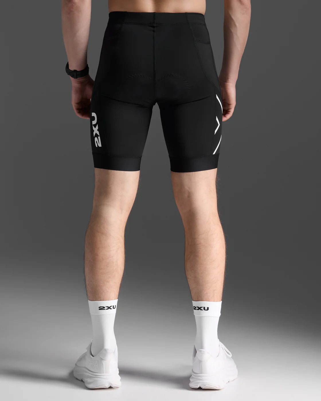 Core Tri 8 Inch Short