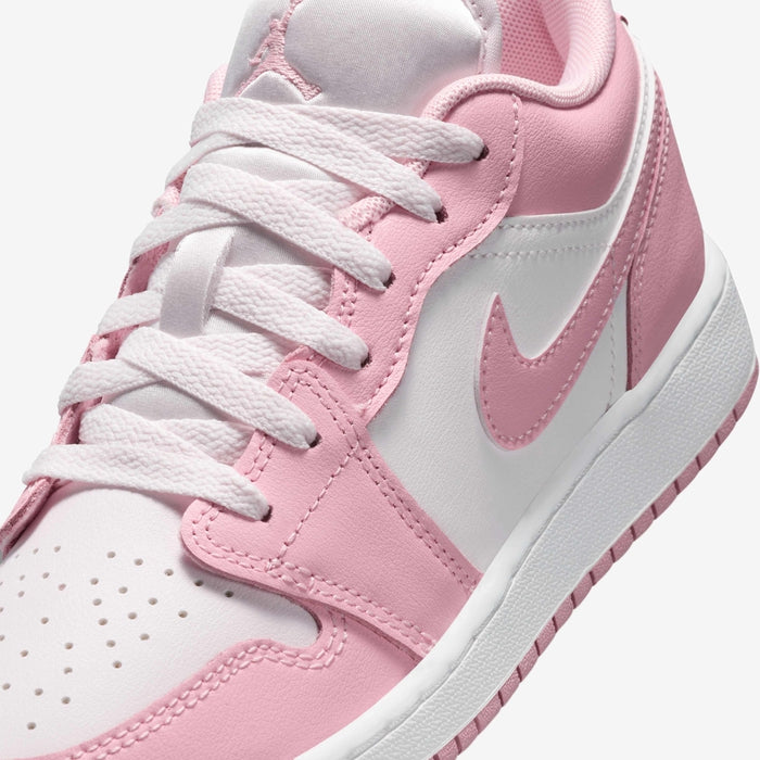 Junior Air Jordan 1 Low Shoe