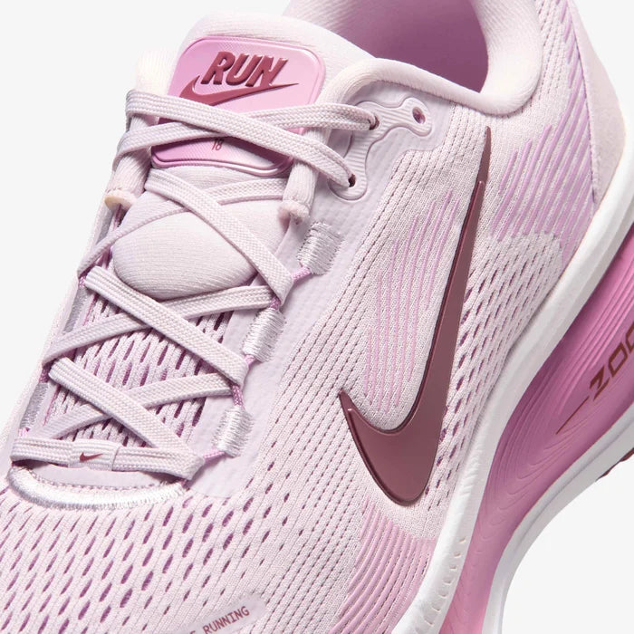 Womens Vomero 18 Running Shoe