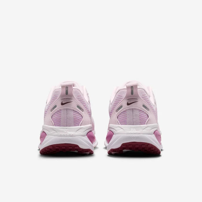 Womens Vomero 18 Running Shoe