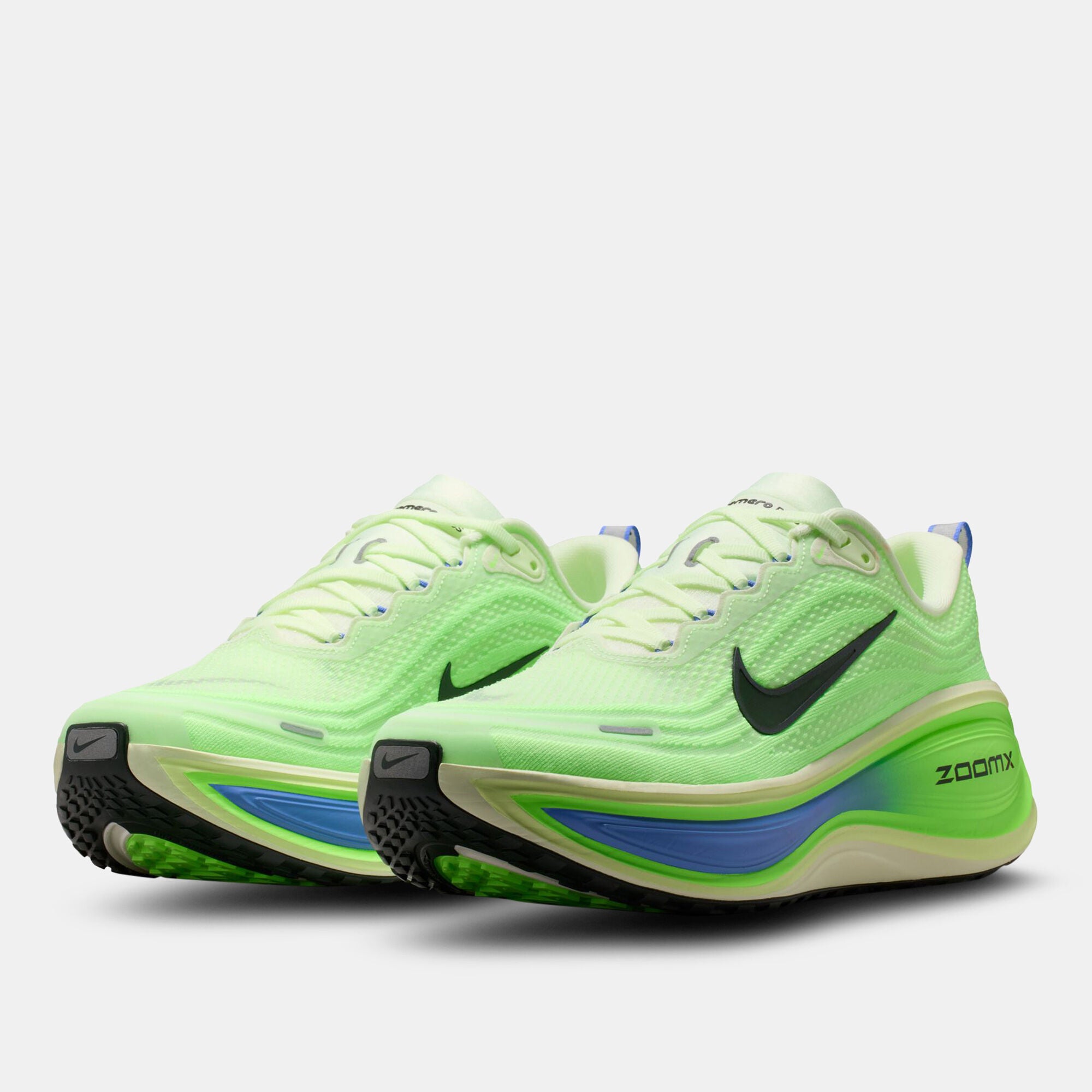 Mens Vomero Plus Running Shoe