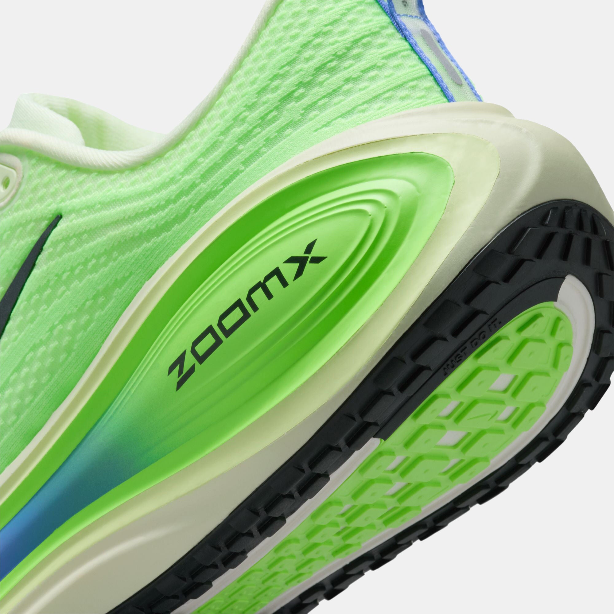 Mens Vomero Plus Running Shoe