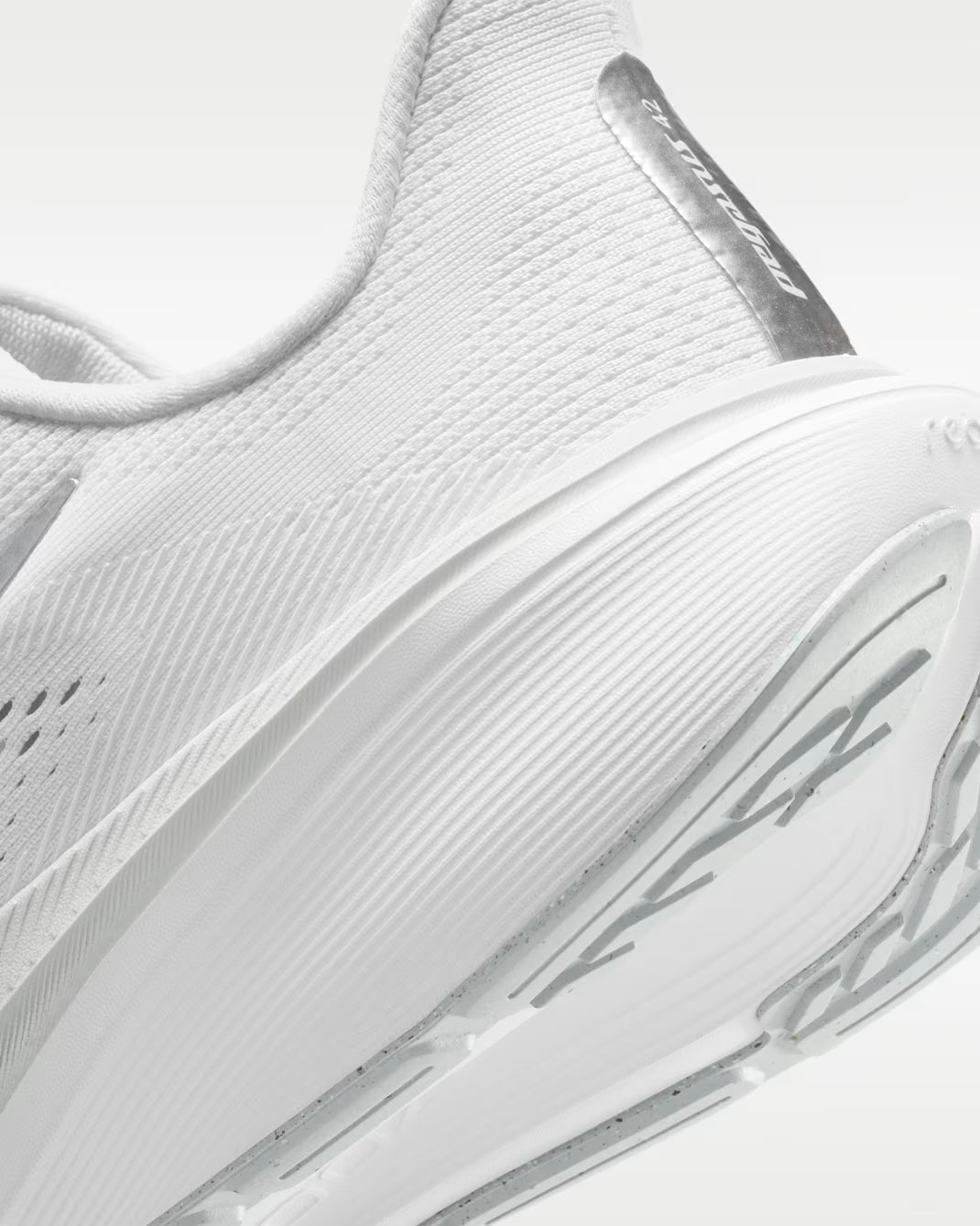 Womens Pegasus 42 Running Shoe