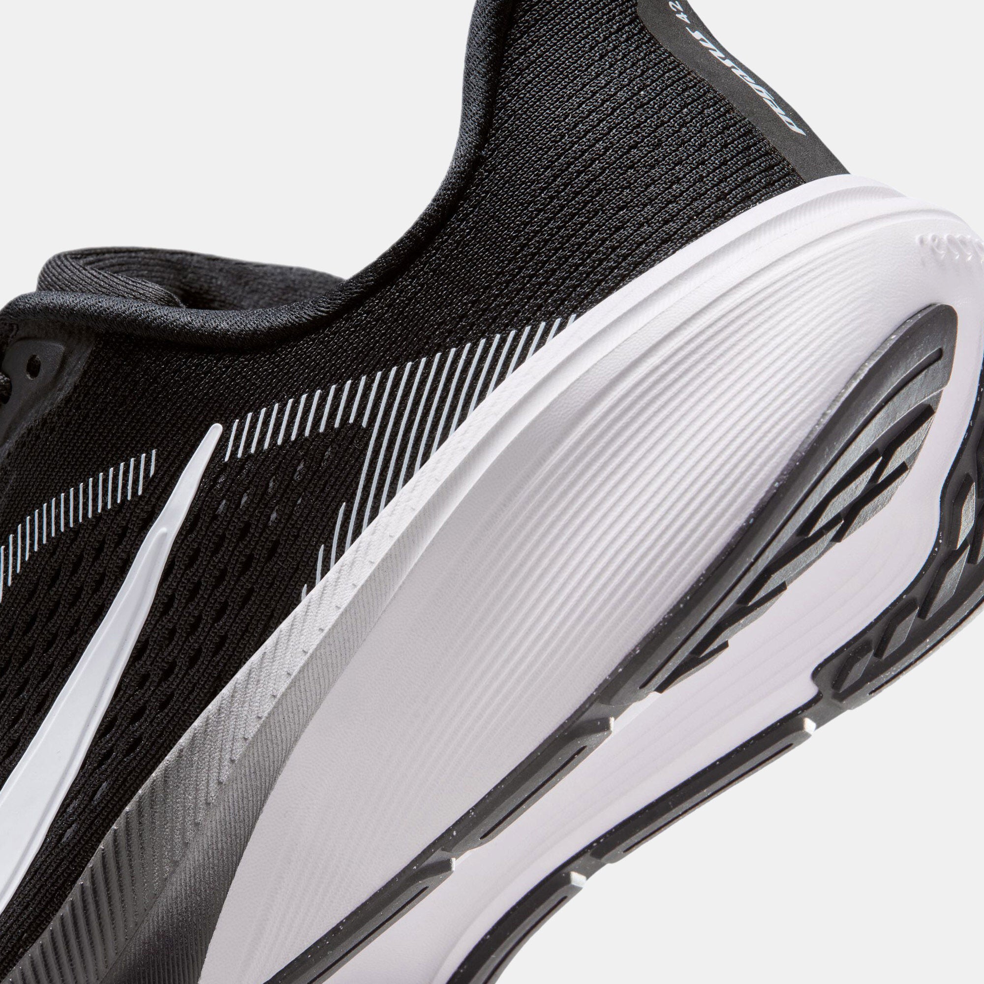 Junior Pegasus 42 Running Shoe