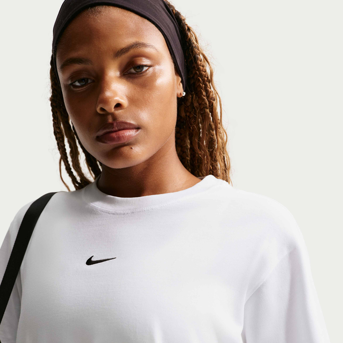 Womens Nike Classic Short Sleeve Tshirt