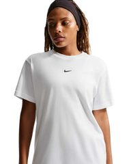 Womens Nike Classic Short Sleeve Tshirt