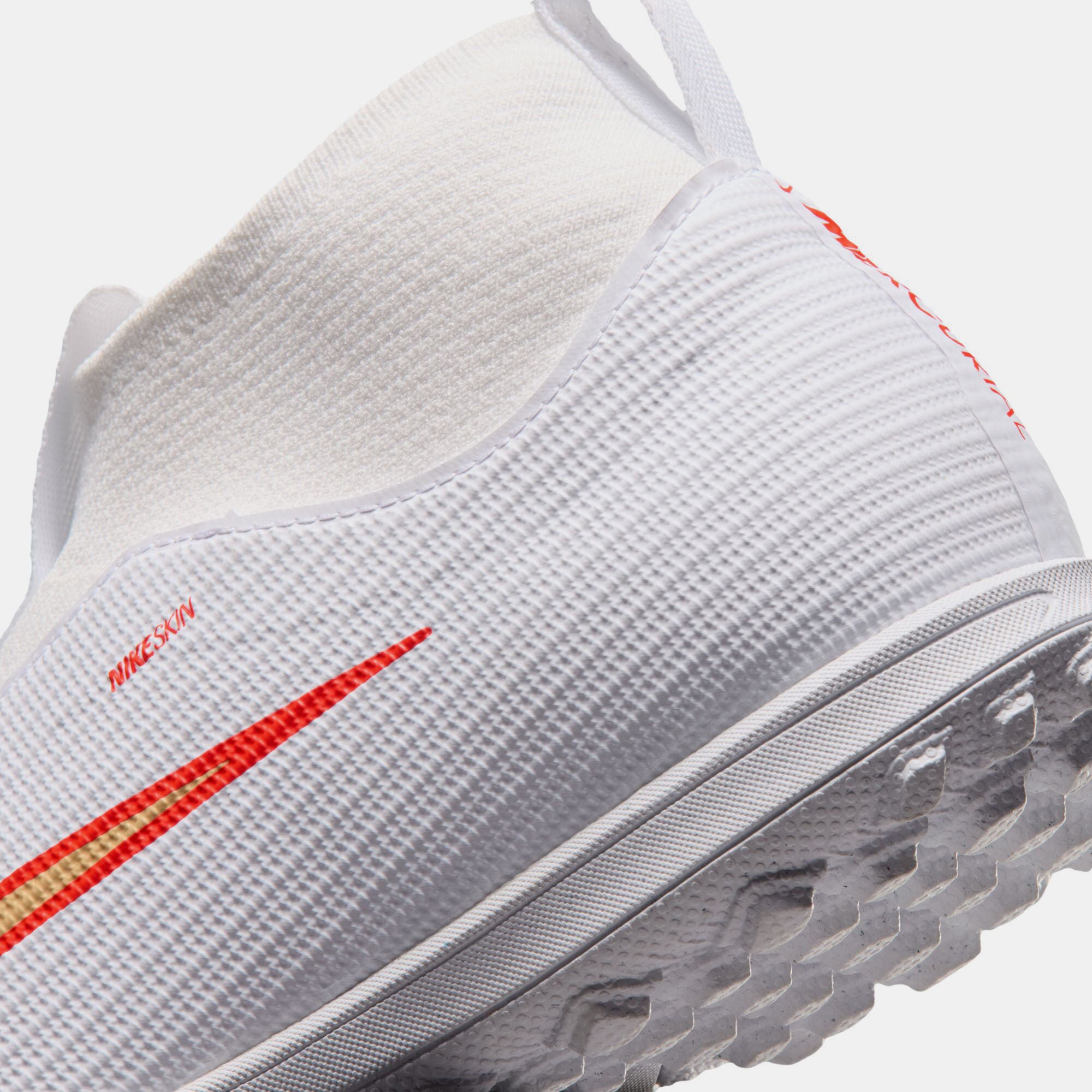 Junior Superfly 11 Academy Turf Boot