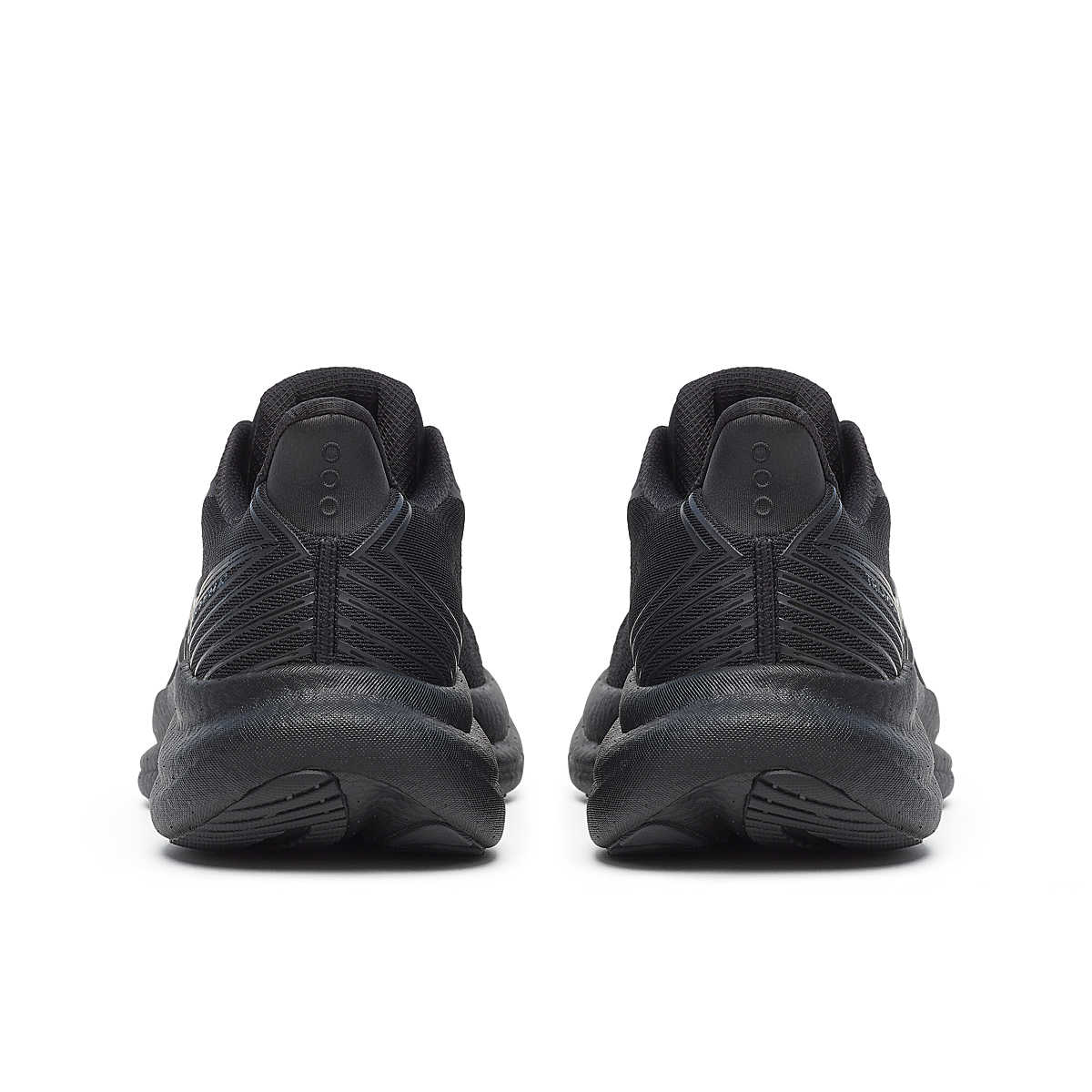 Mens Triumph 23 Wide Running Shoe