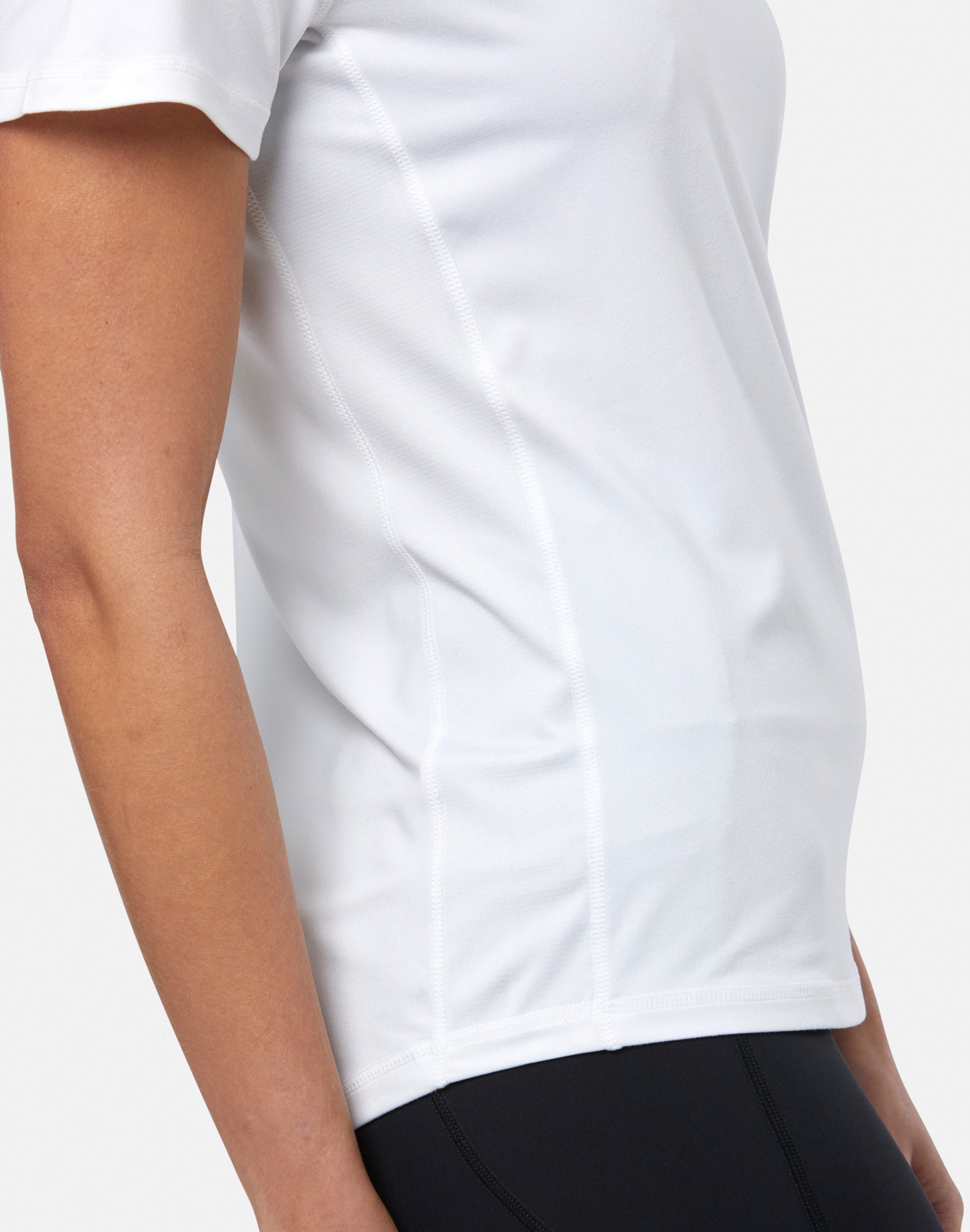 Womens Relentless Short Sleeve TShirt