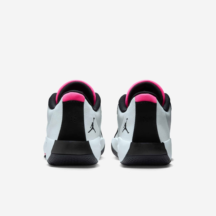 Mens Luka .77 Basketball Shoe