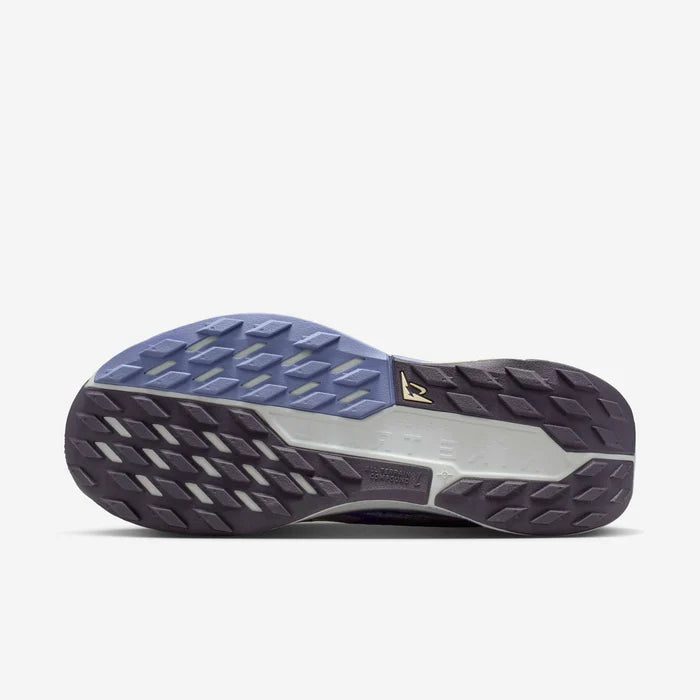 Womens Pegasus Trail 5 Running Shoe
