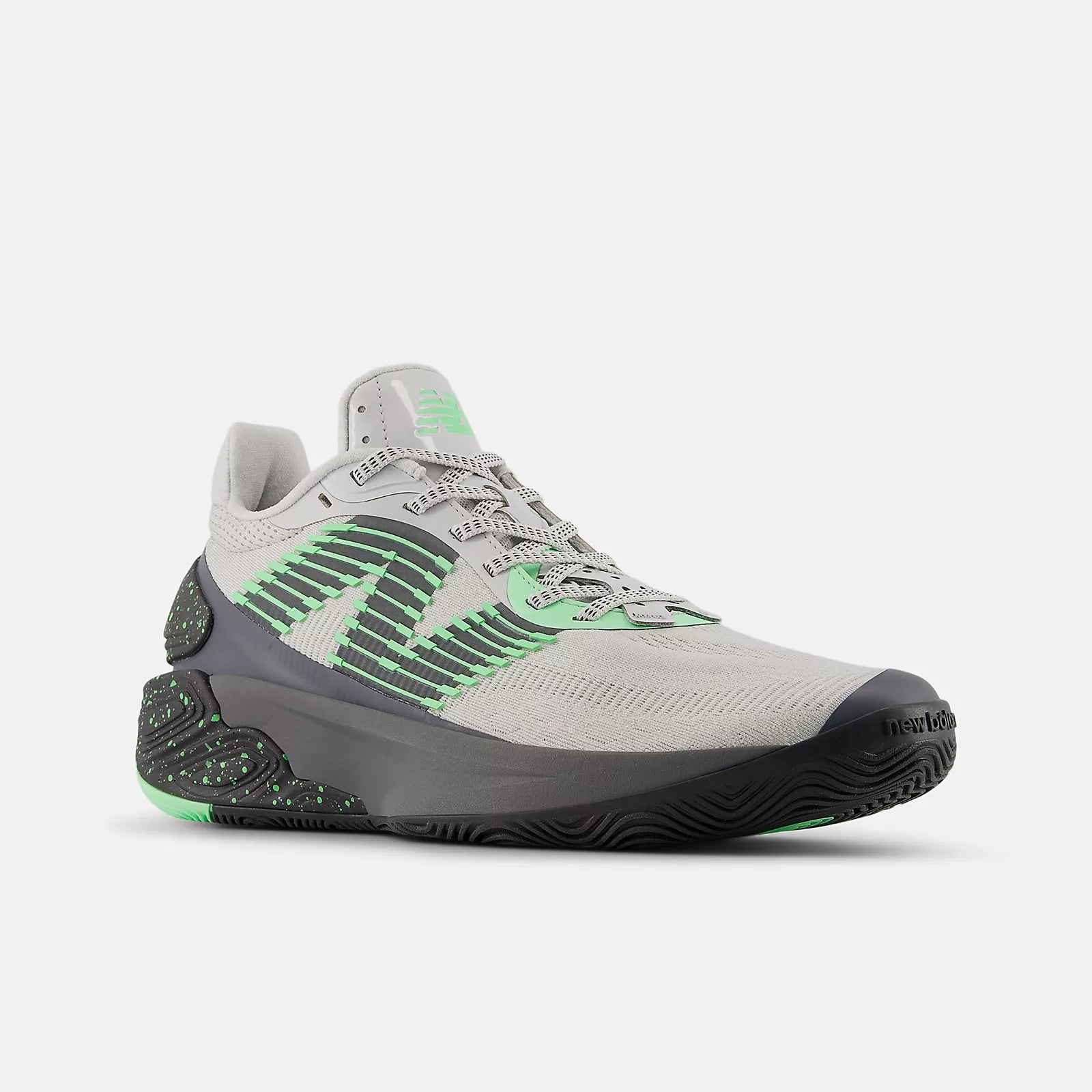 Mens TWO WXY V5 Flow Basketball Shoe