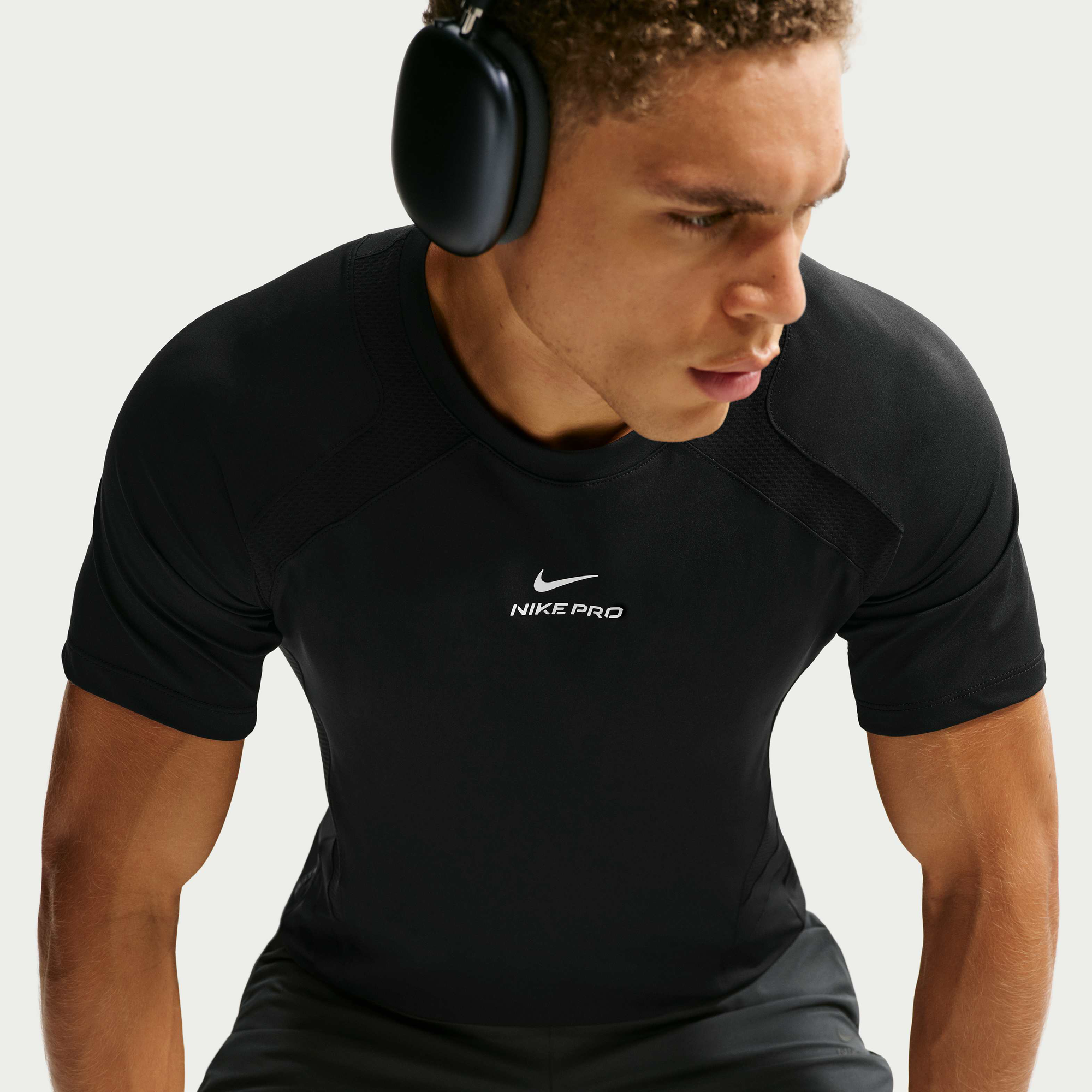 Mens Dri-Fit Advantage Pro Fitted Short Sleeve T-Shirt