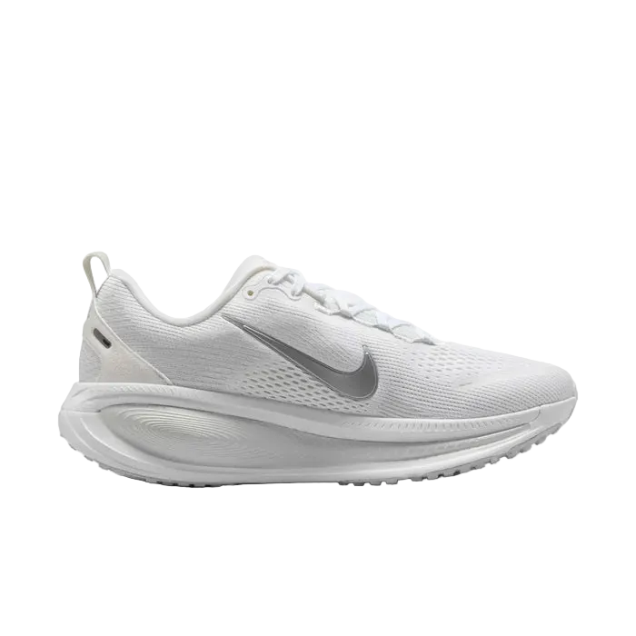 Womens Vomero 18 Running Shoe