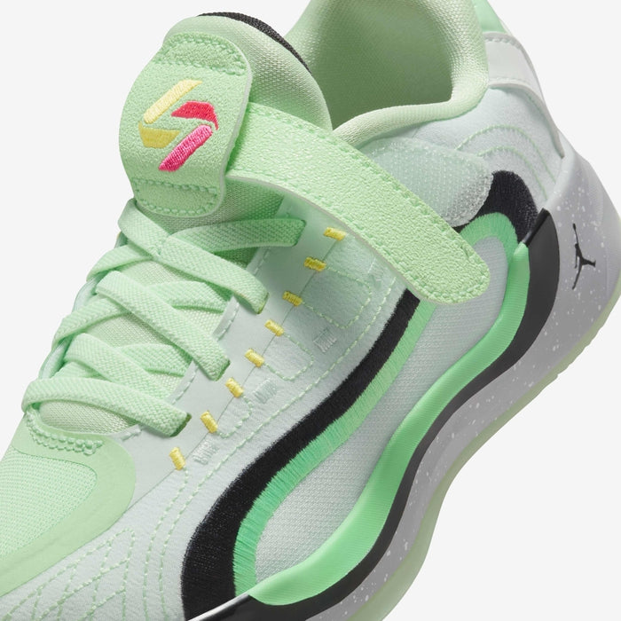 Kids Luka 4 Navigator Basketball Shoe